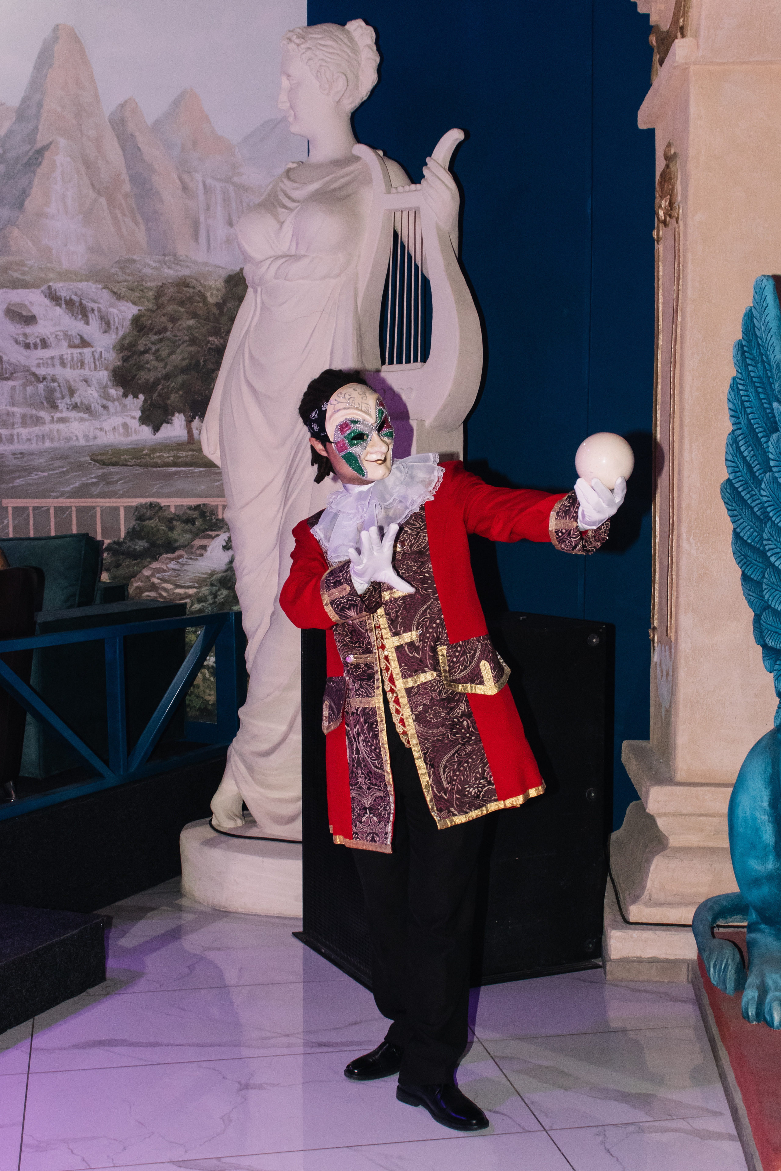 Мега Изакая. Фотограф Арина Васильева город Находка