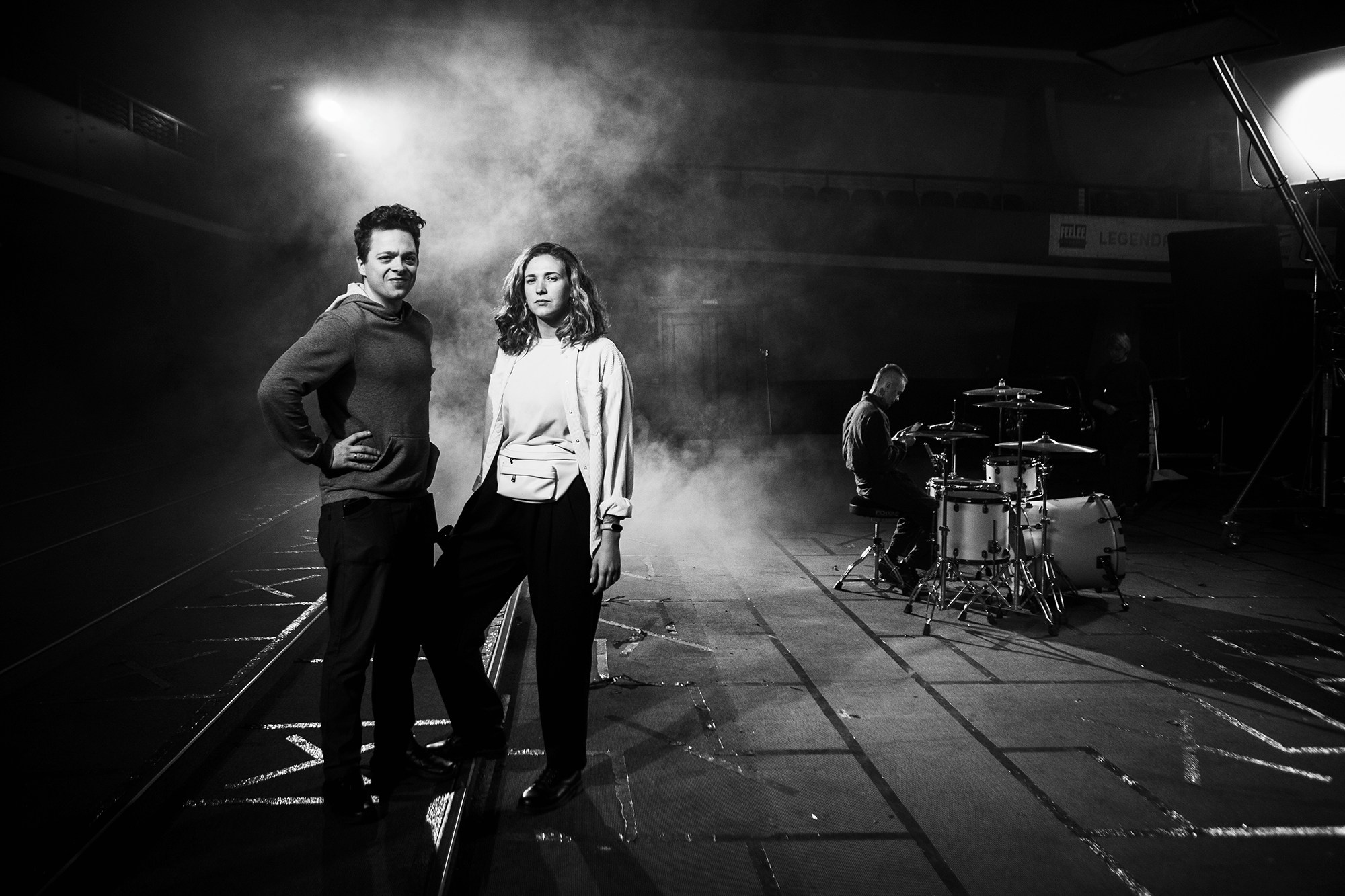 LOUNA — 1.9.8.4. Ольга Пилант. АРТ, бэкстейдж, свадебная и семейная фотография, городской портрет, интерьерная фотография