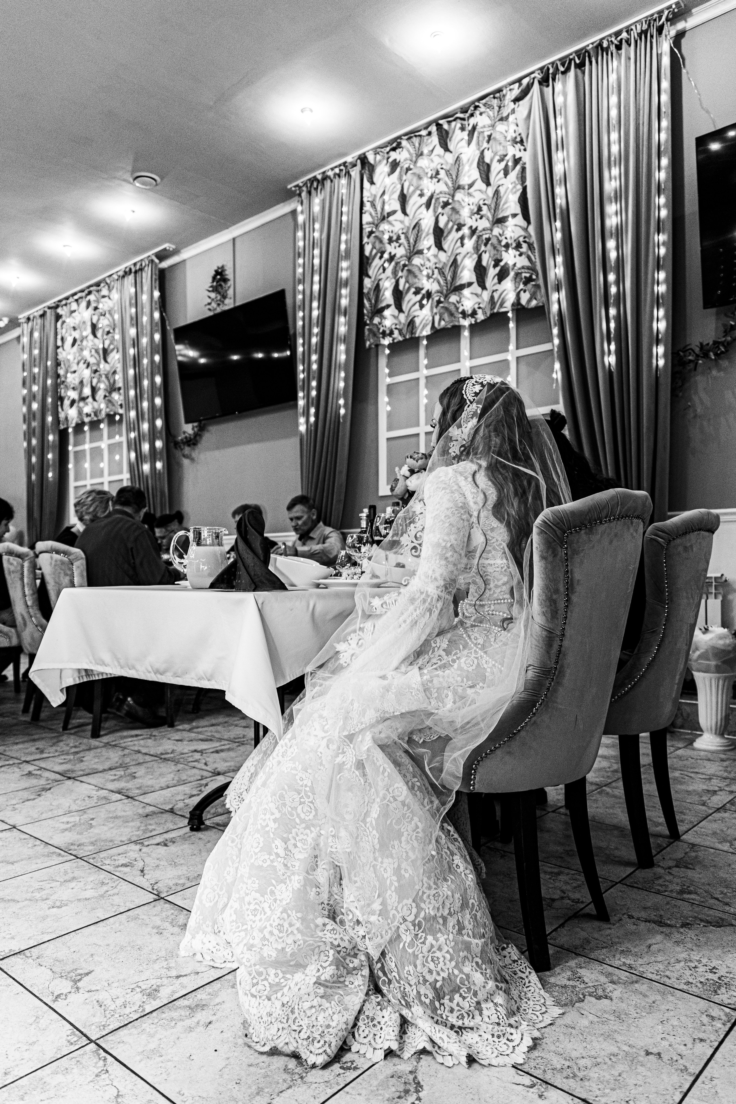 Свадебная фотосессия свадебный фотограф Татьяна Марсуверских свадебная фотопрогулка Москва Жуковский. Фотограф для маркетплейсов, фотоуслуги в Жуковском Татьяна Марсуверских