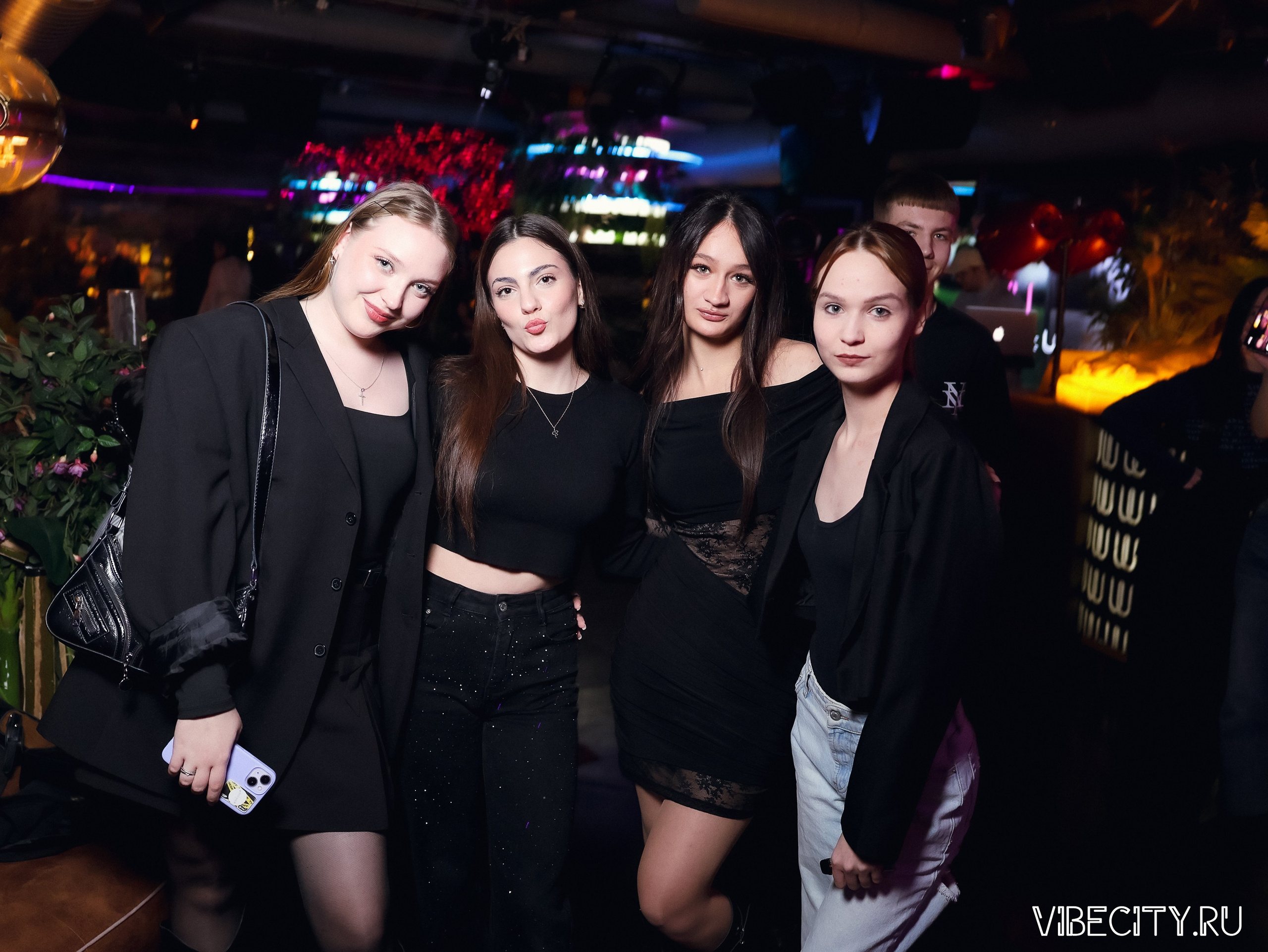 DOUBLE U. VIBECITY.RU Вайб Сити Ру Фоторепортажи Фотоотчеты Калининград