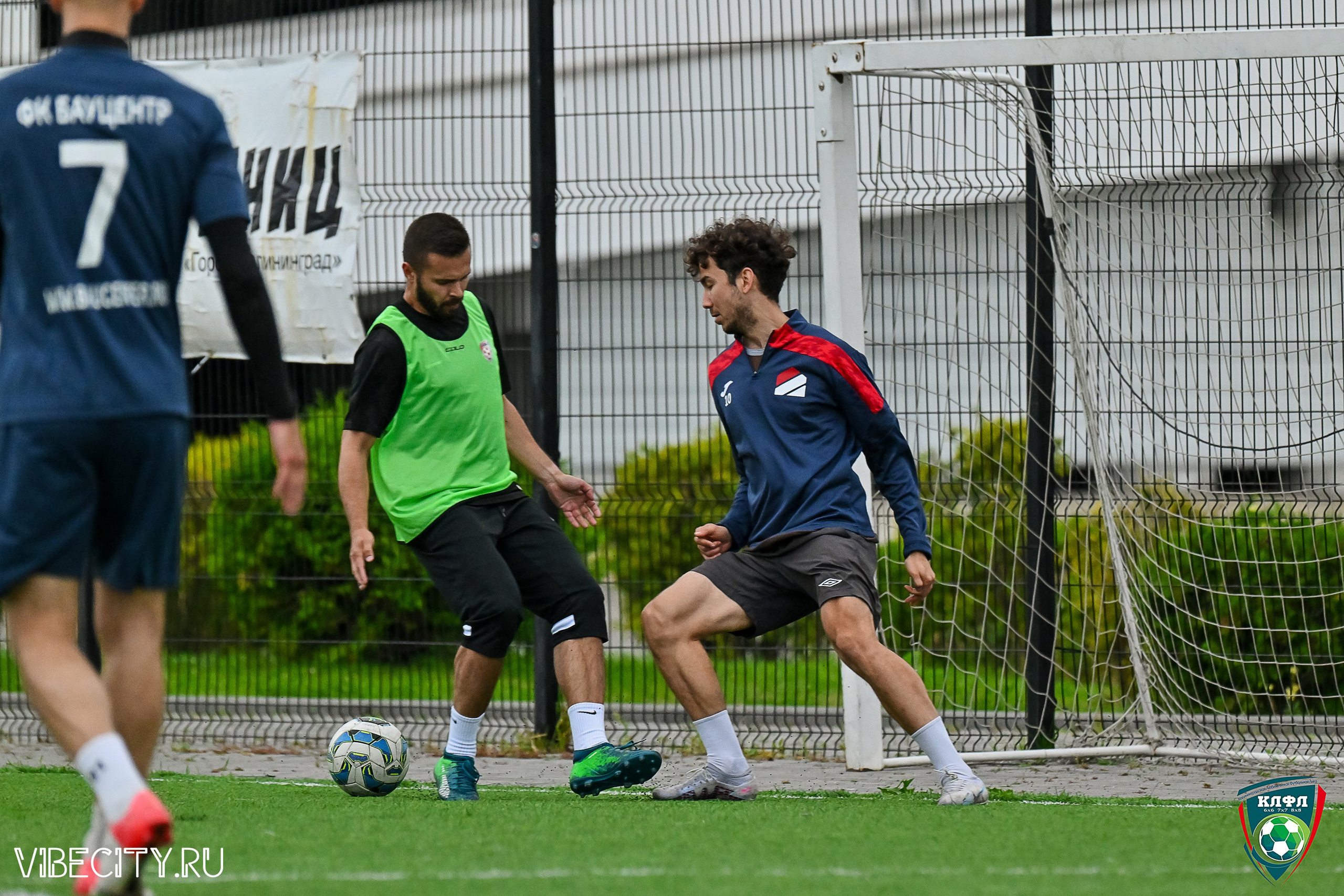 ФИНАЛЬНЫЕ МАТЧИ ПЛЕЙ-ОФФ XXl ЛЕТНЕГО КУБКА КАЛИНИНГРАДСКОЙ ЛФЛ. VIBECITY.RU Вайб Сити Ру Фоторепортажи Фотоотчеты Калининград