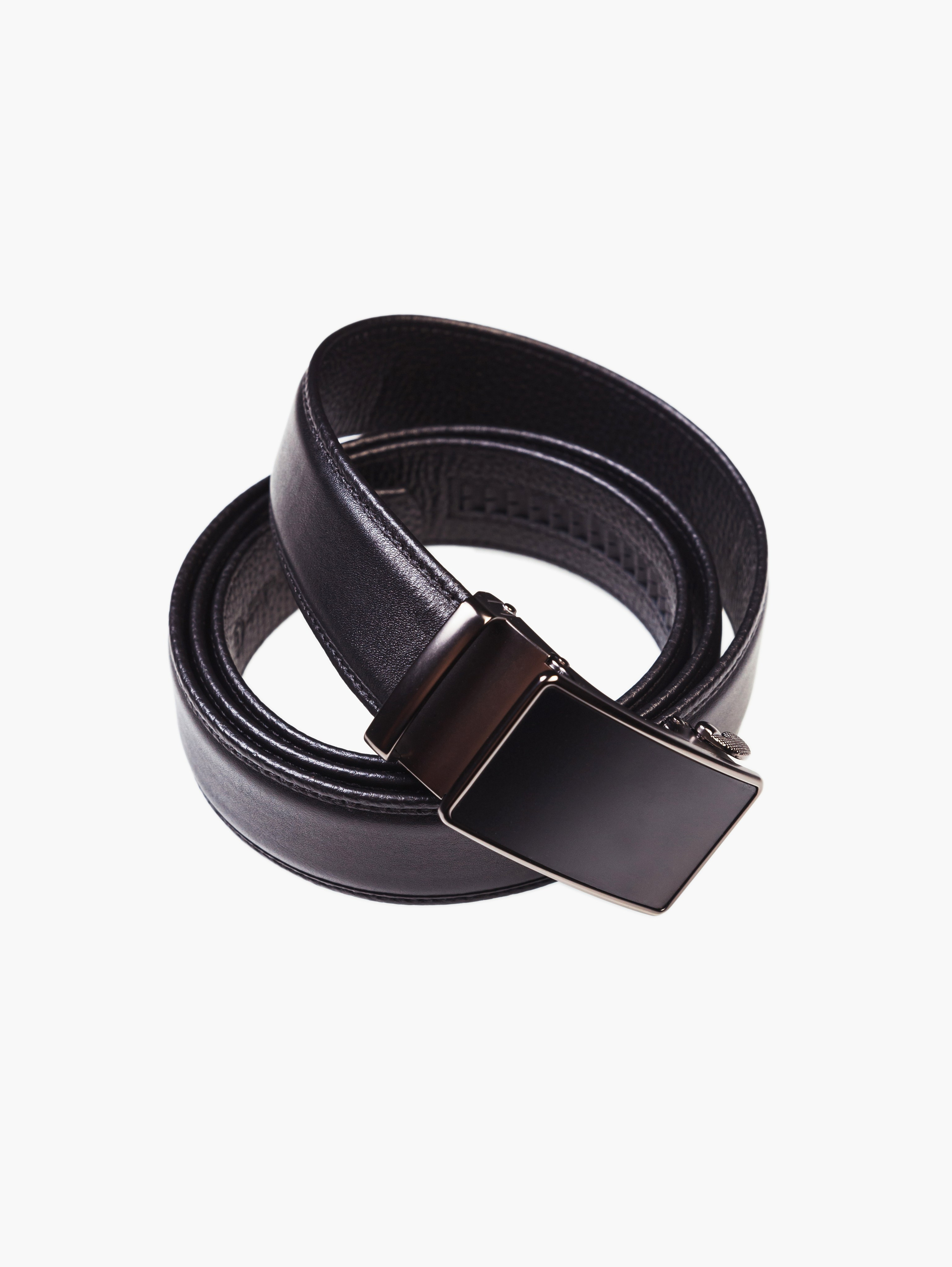 Предметная фотосъёмка — Ремни и пряжки