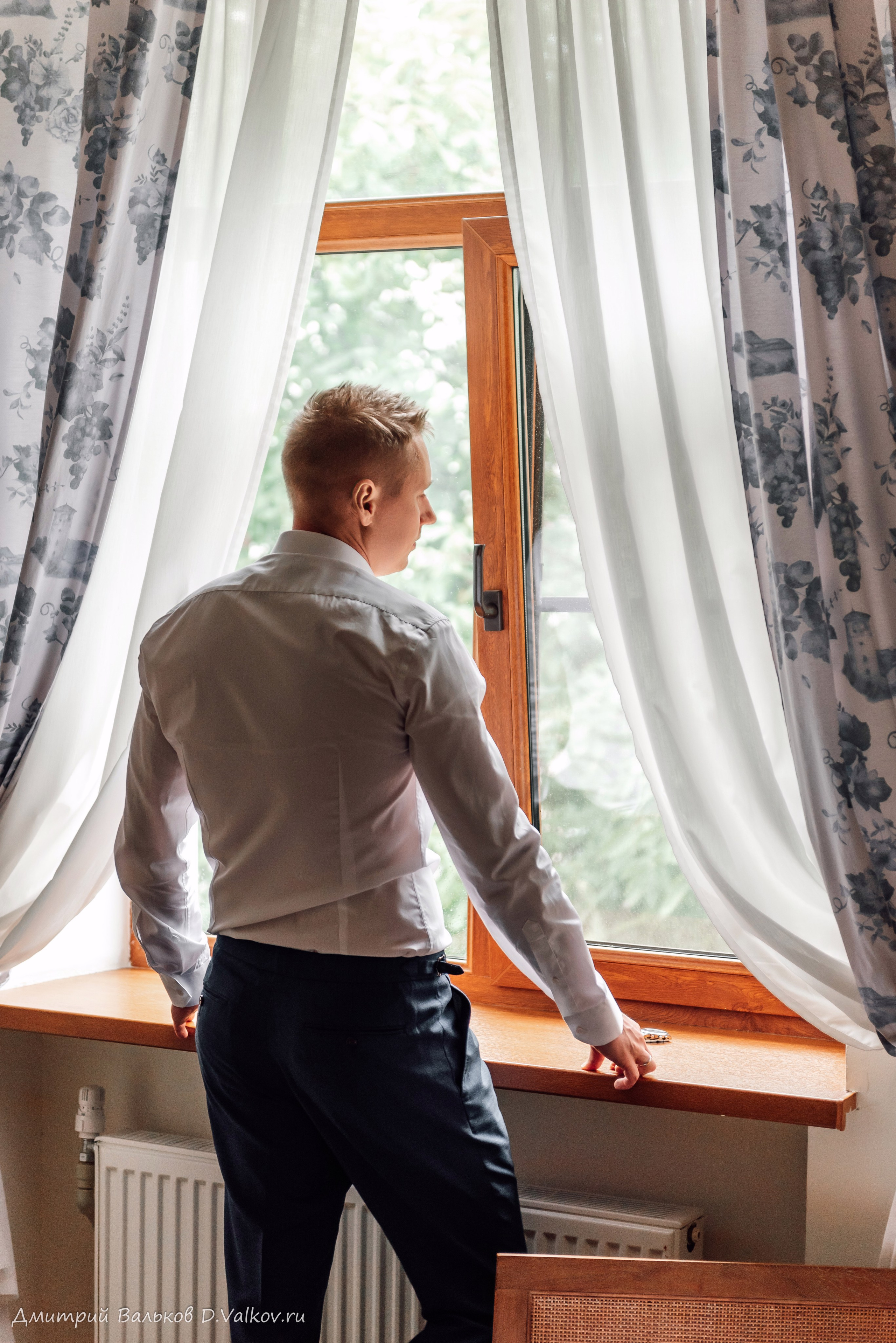 Сборы Михаила и Марины. Интерьерный и репортажный фотограф в Краснодаре Дмитрий Вальков