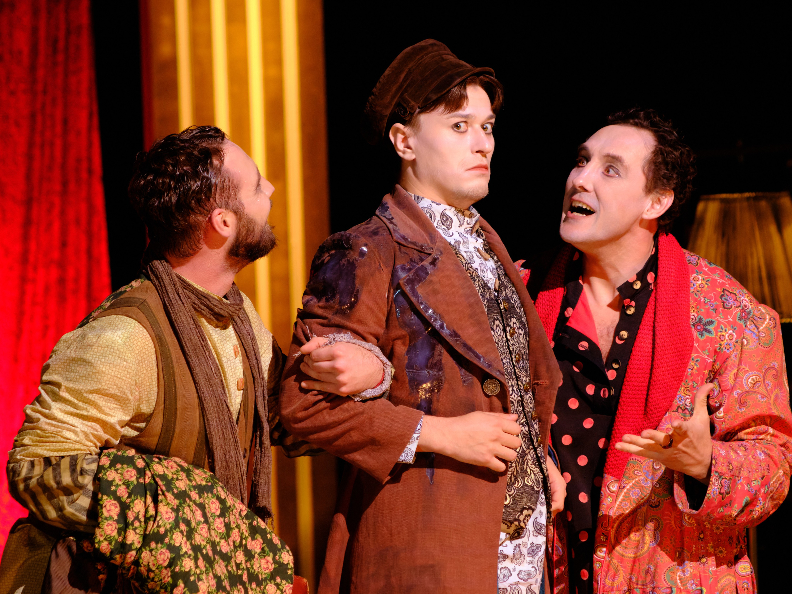 Банкрот_Чехов Центр. Фотограф. г. Южно-Сахалинск. Олег Толстов