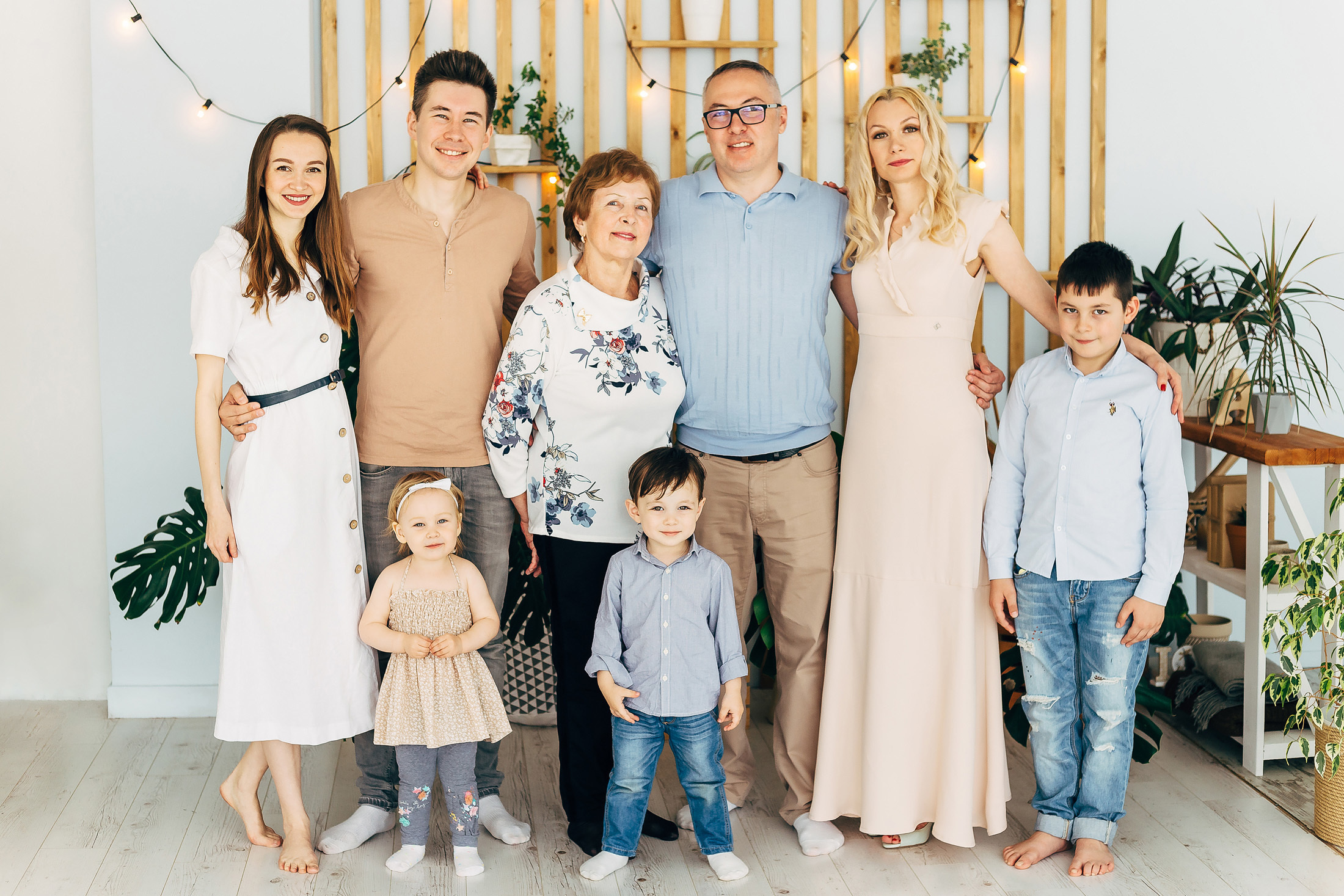 Съемка большой семьи в студии. Свадебный и семейный фотограф в Перми Андрей Желнин