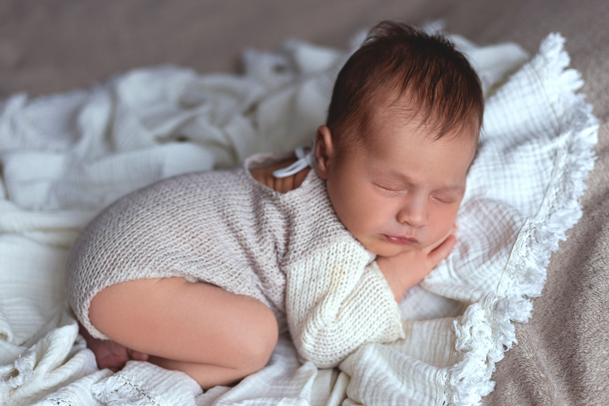 Newborn lifestyle. Фотограф беременных и новорождённых в Краснодаре