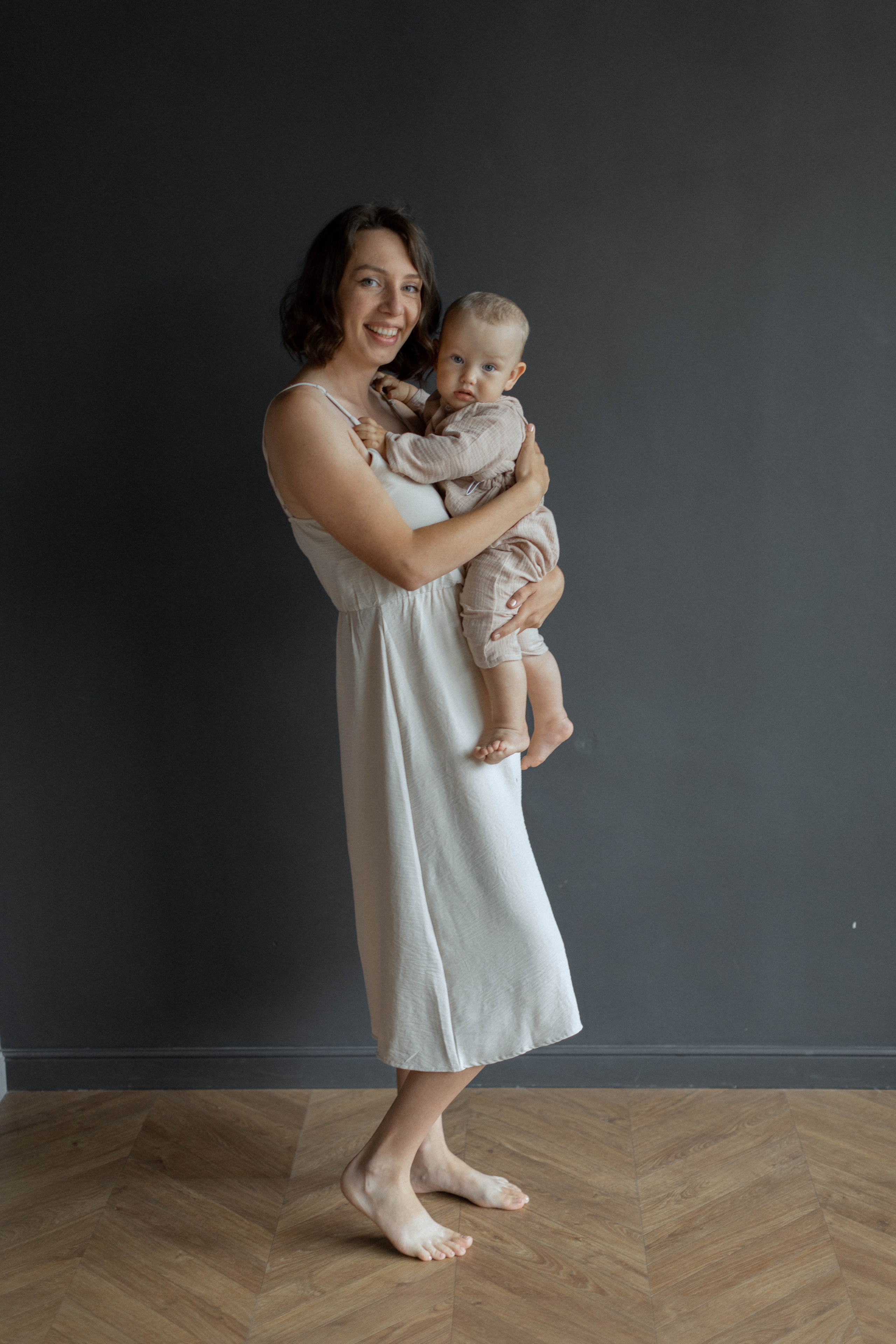 Артем, Виктория и их малыш