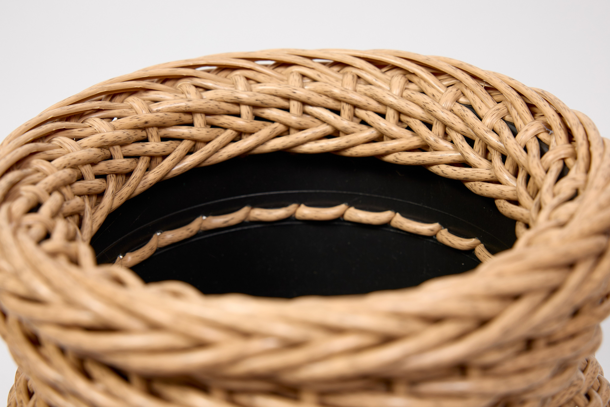 Фотосъёмка для маркетплейсов. Предметный и репортажный фотограф Алексей Кротов