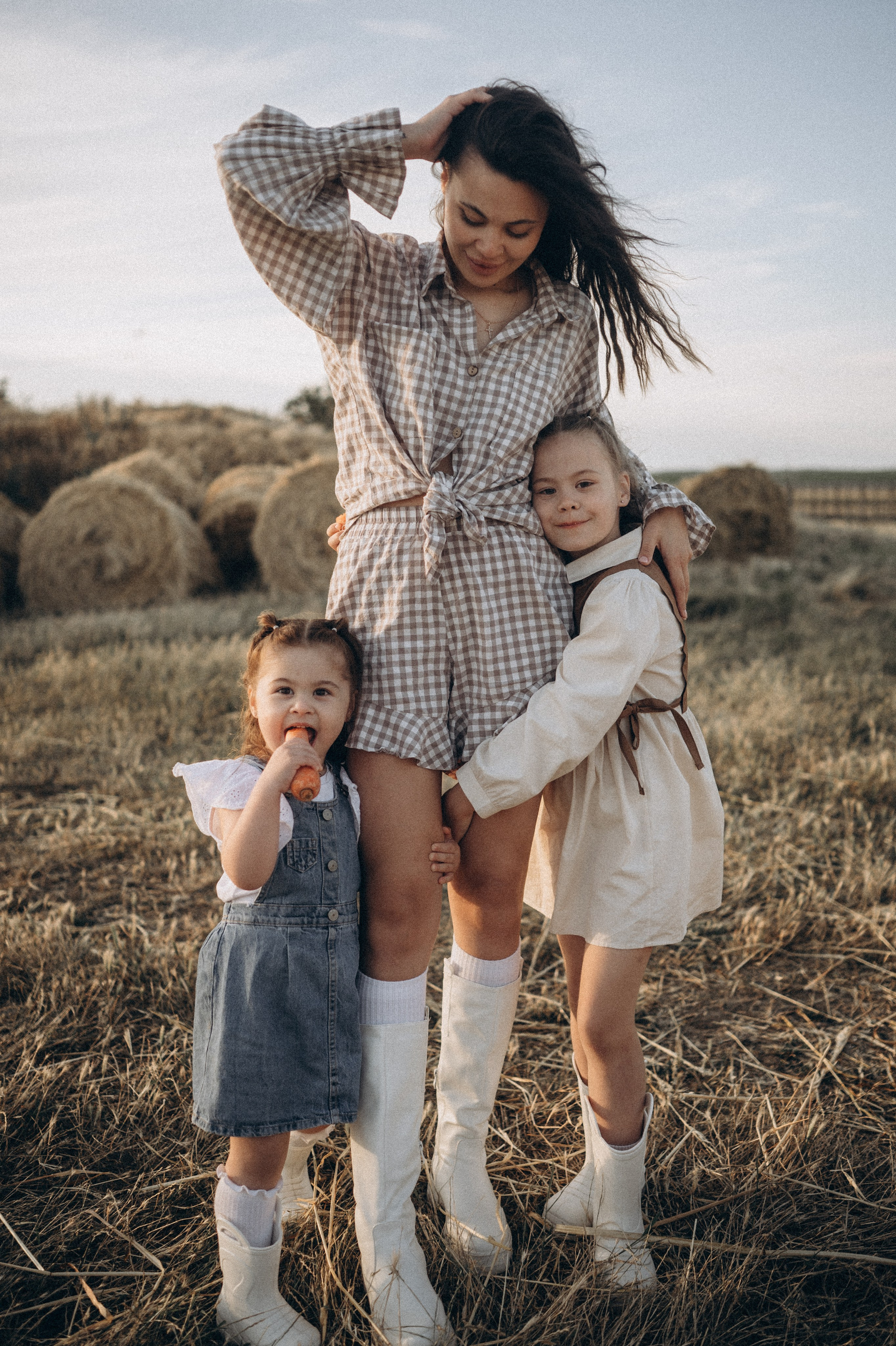 Артур, Алина, Алиса и Афина. Фотограф Горбенко Анна