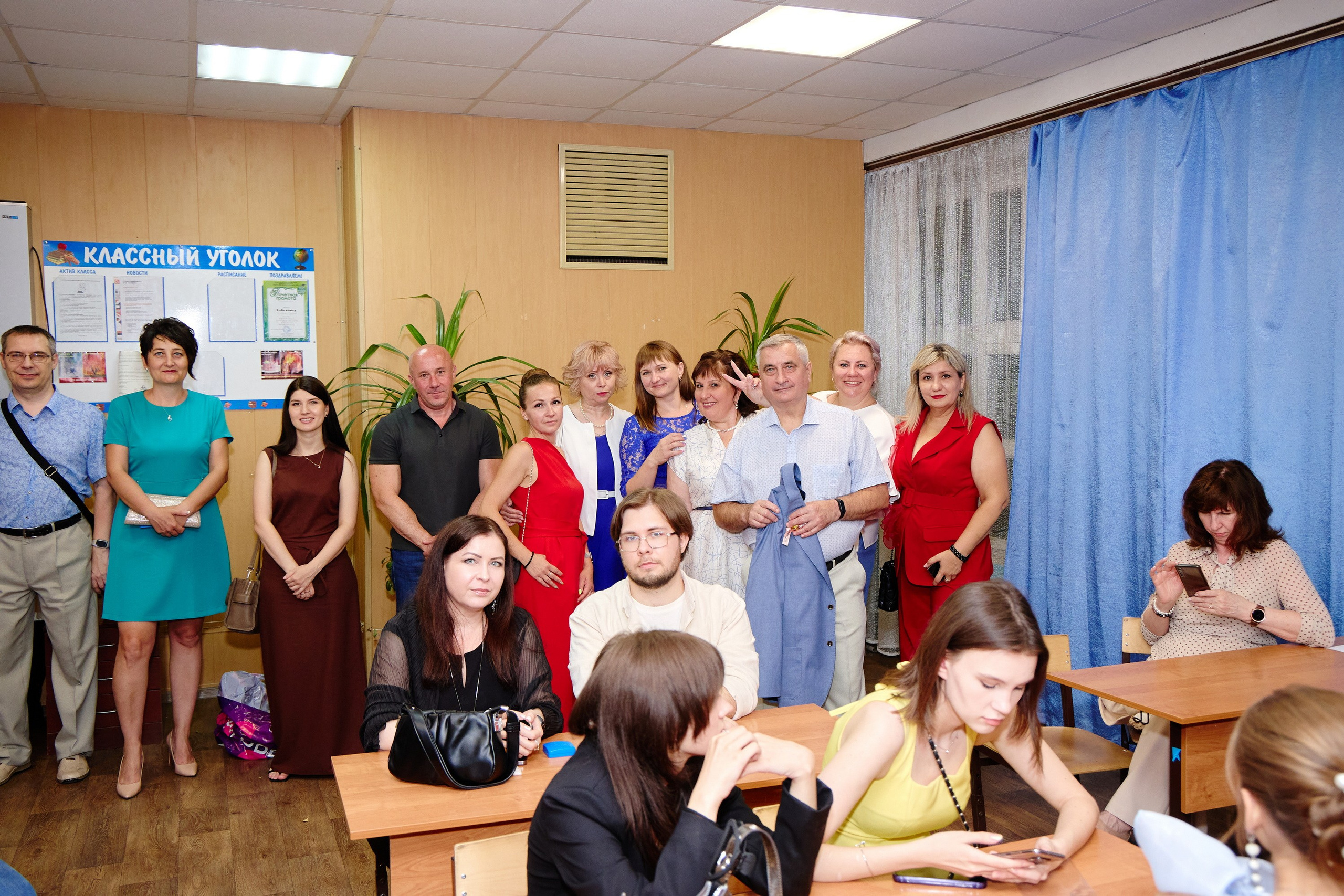 Выпускной 35 Сош. Фотограф Выпускные альбомы Таганрог Сергей Коробченко