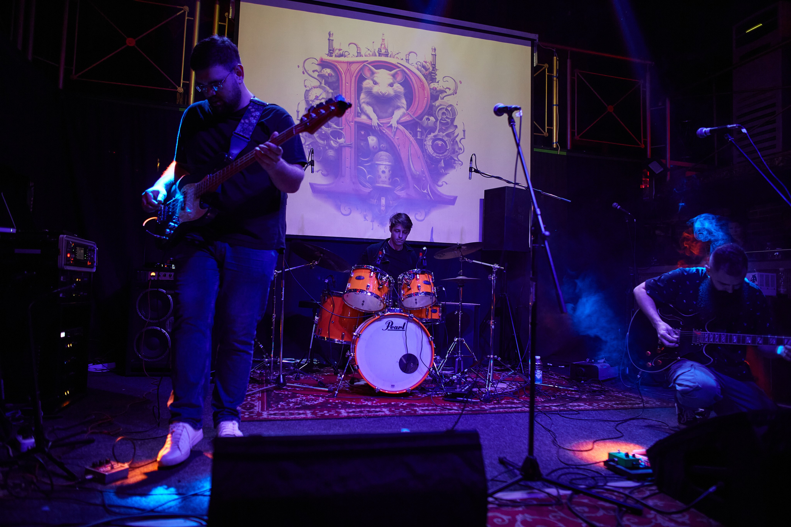 2023-11-04. RatBlues