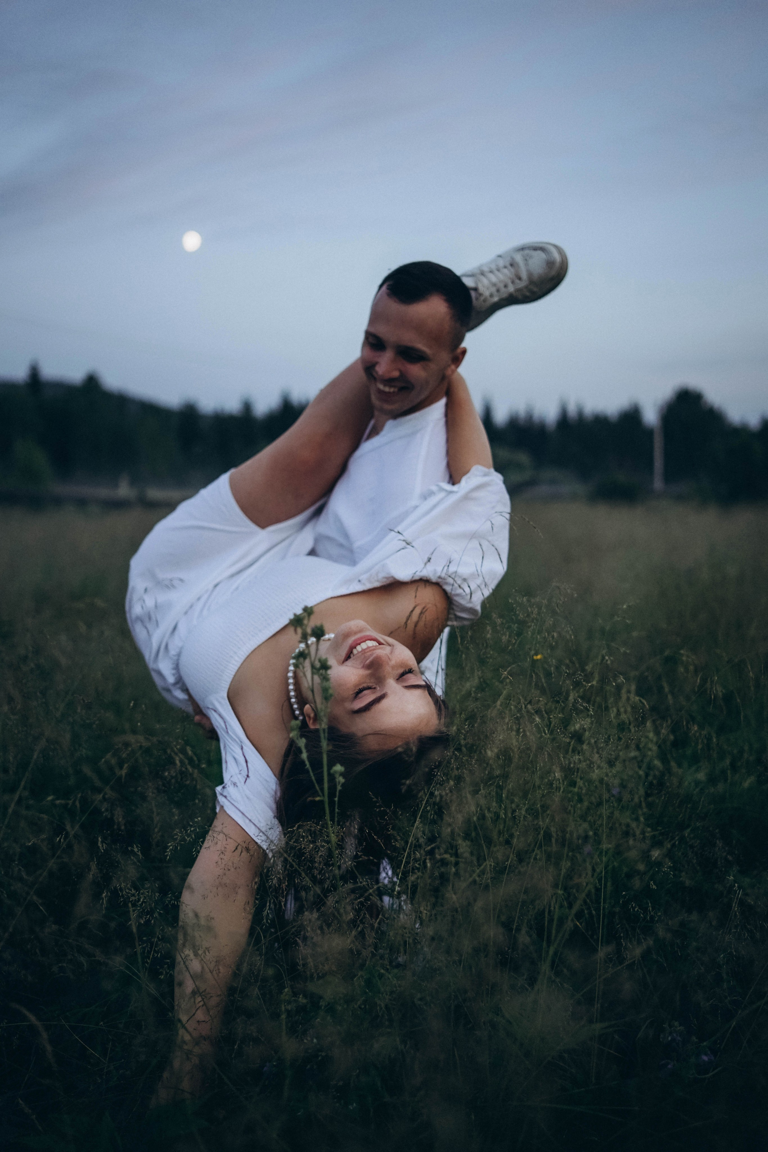 Аня и Паша: регистрация, прогулка по городу, выездная съемка на природе. Фотограф в Иркутске