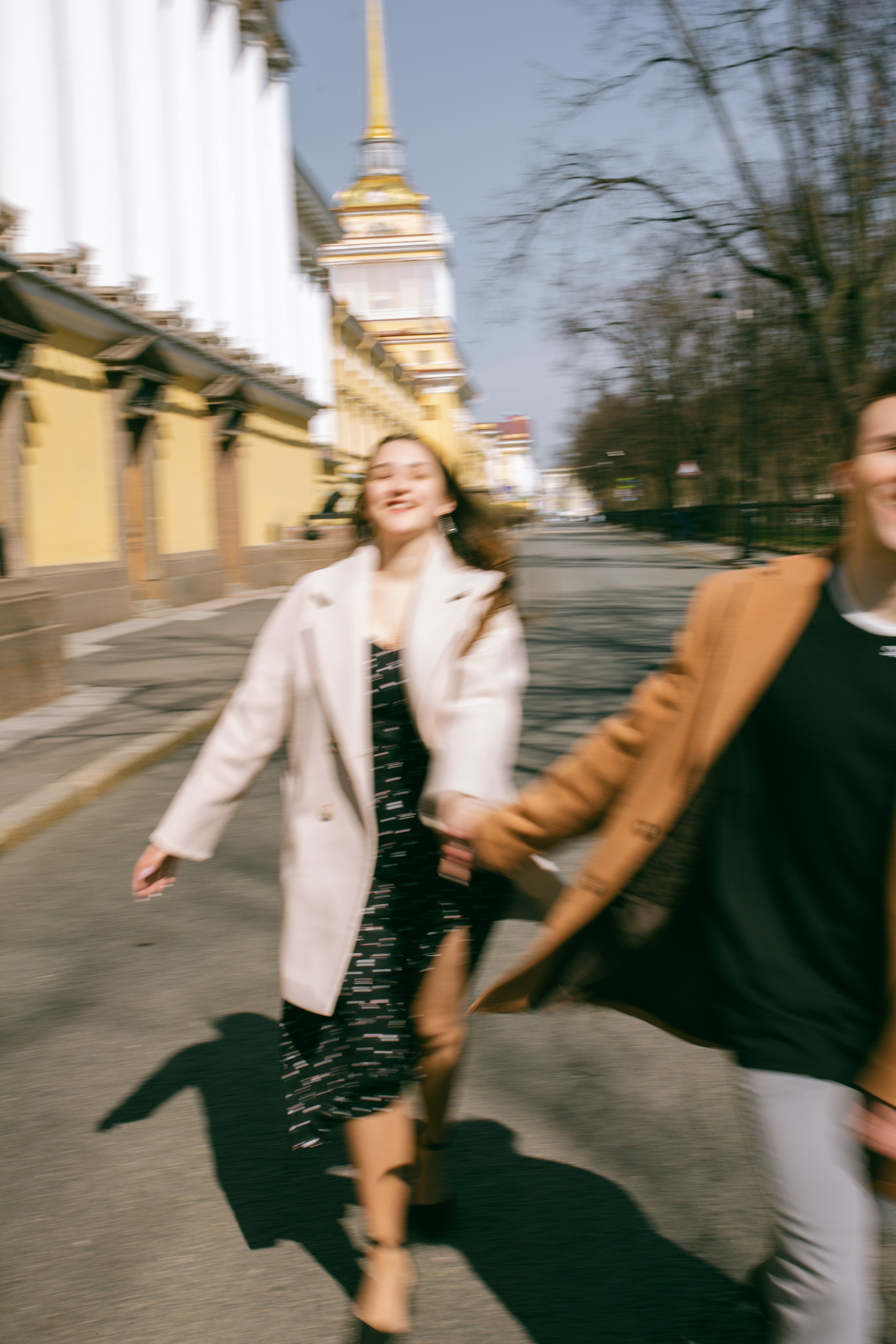 Прогулка около Исаакия. Свадебный и женский фотограф в Санкт-Петербурге Муртеева Екатерина