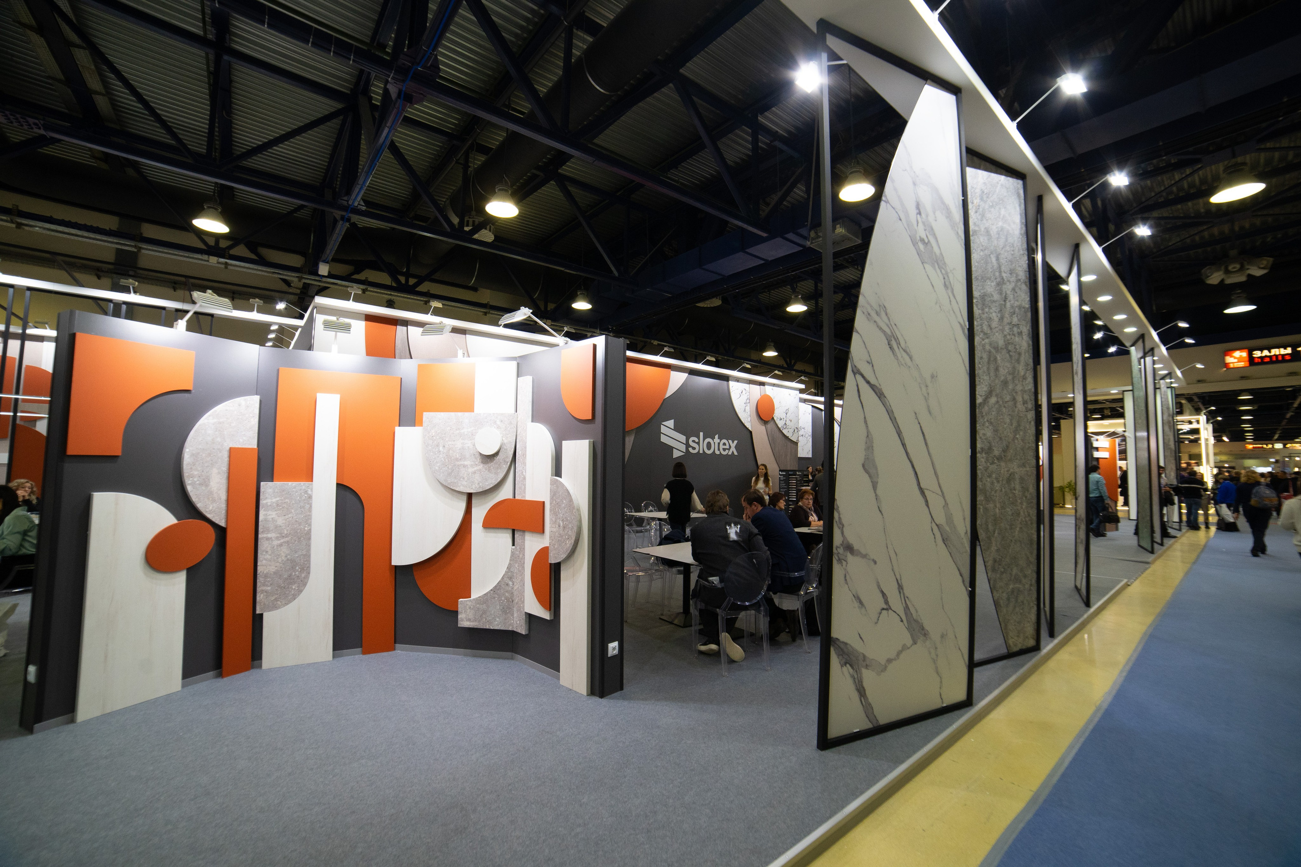 Выставочные стенды. Профессиональный портретный фотограф в Москве Владимир Глаголев