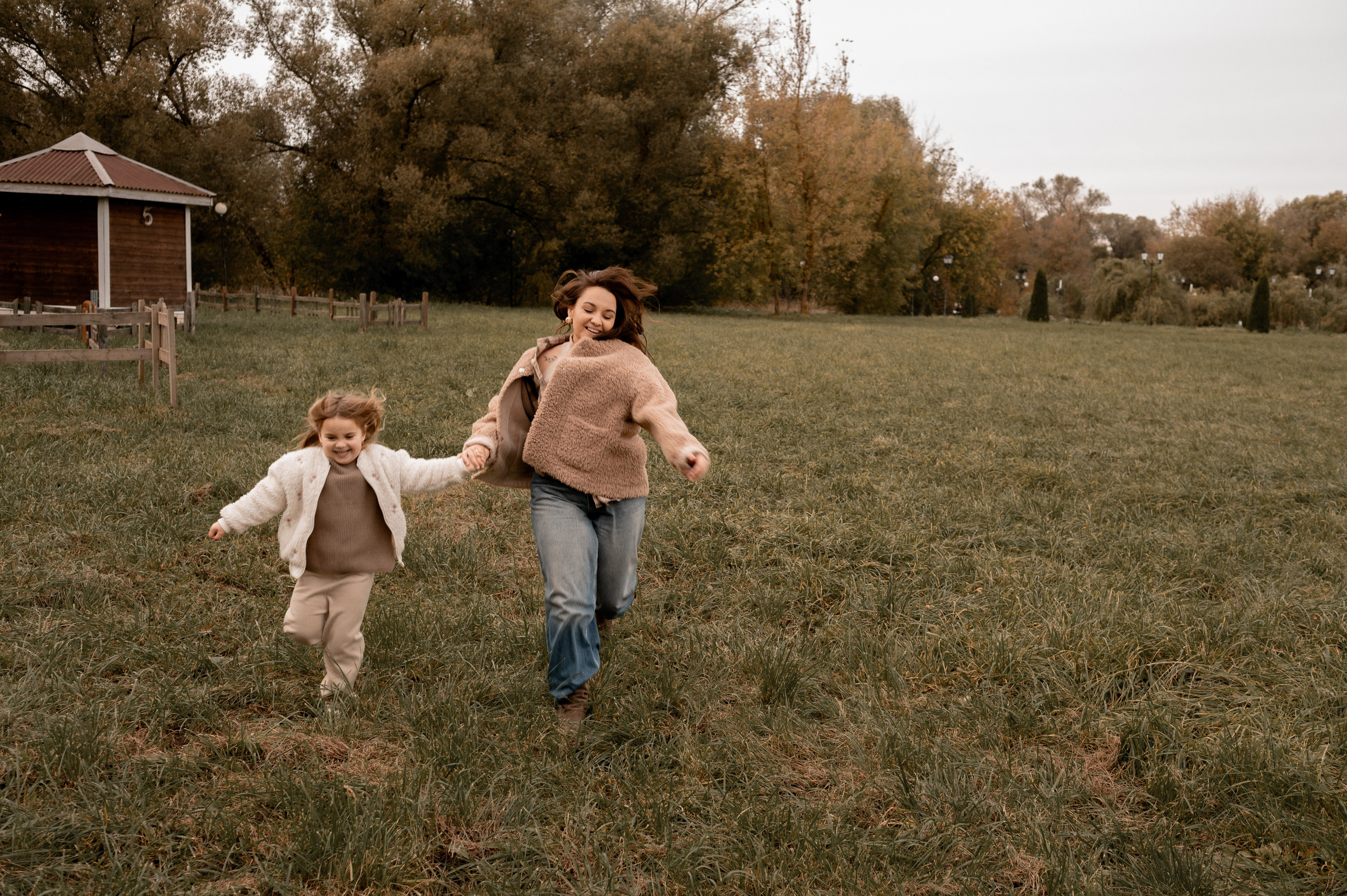 Настя и Васса. Свадебный и семейный фотограф в Серпухове Александра Дерюшева