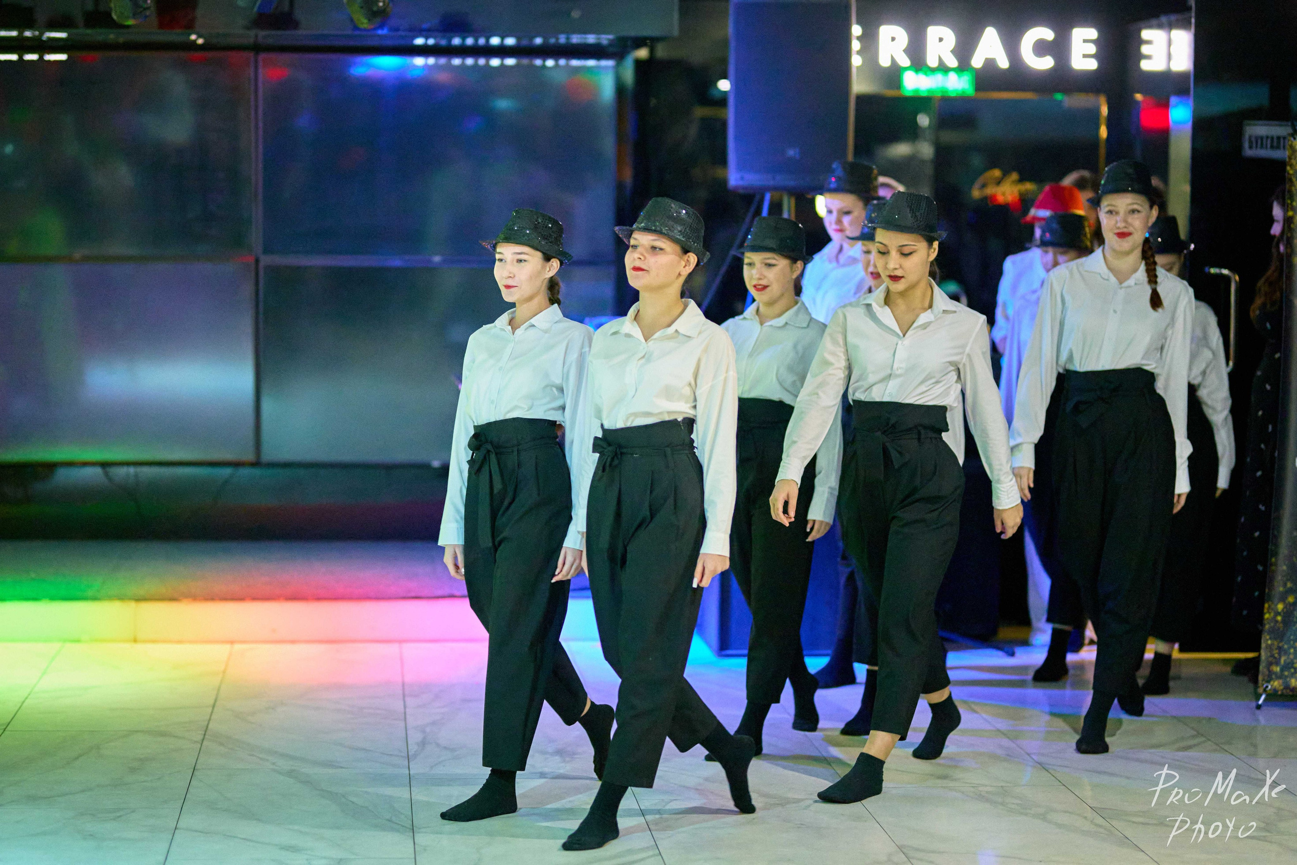 Зал КРАСА МАСС-МЕДИА ЧУВАШИИ. Владимир Суздалов (ProMaXe) — Портретный фотограф, тематические фотосессии в Чебоксарах