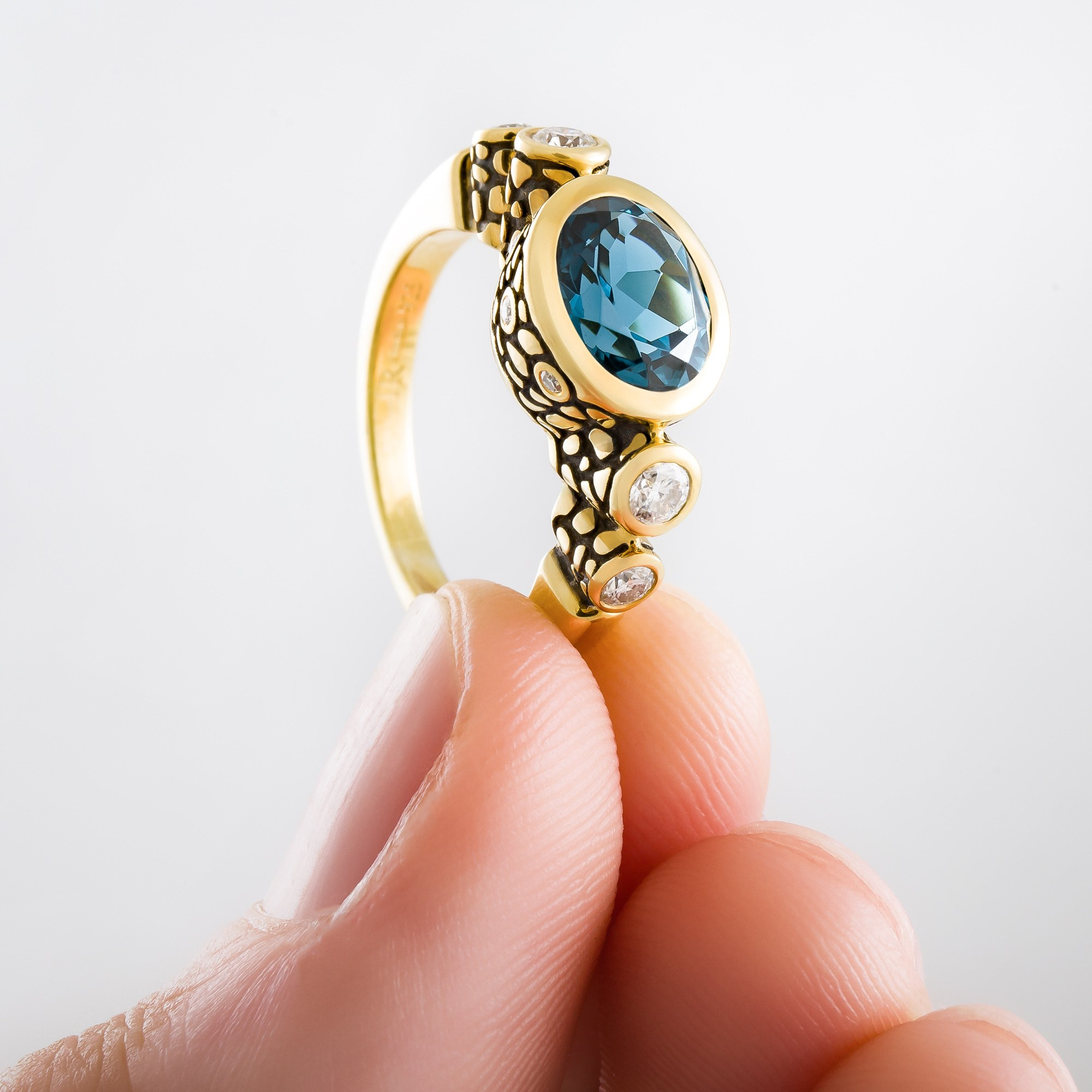 IRStudio: фотосъемка ювелирных изделий. Рекламный и предметный фотограф Марченков Антон