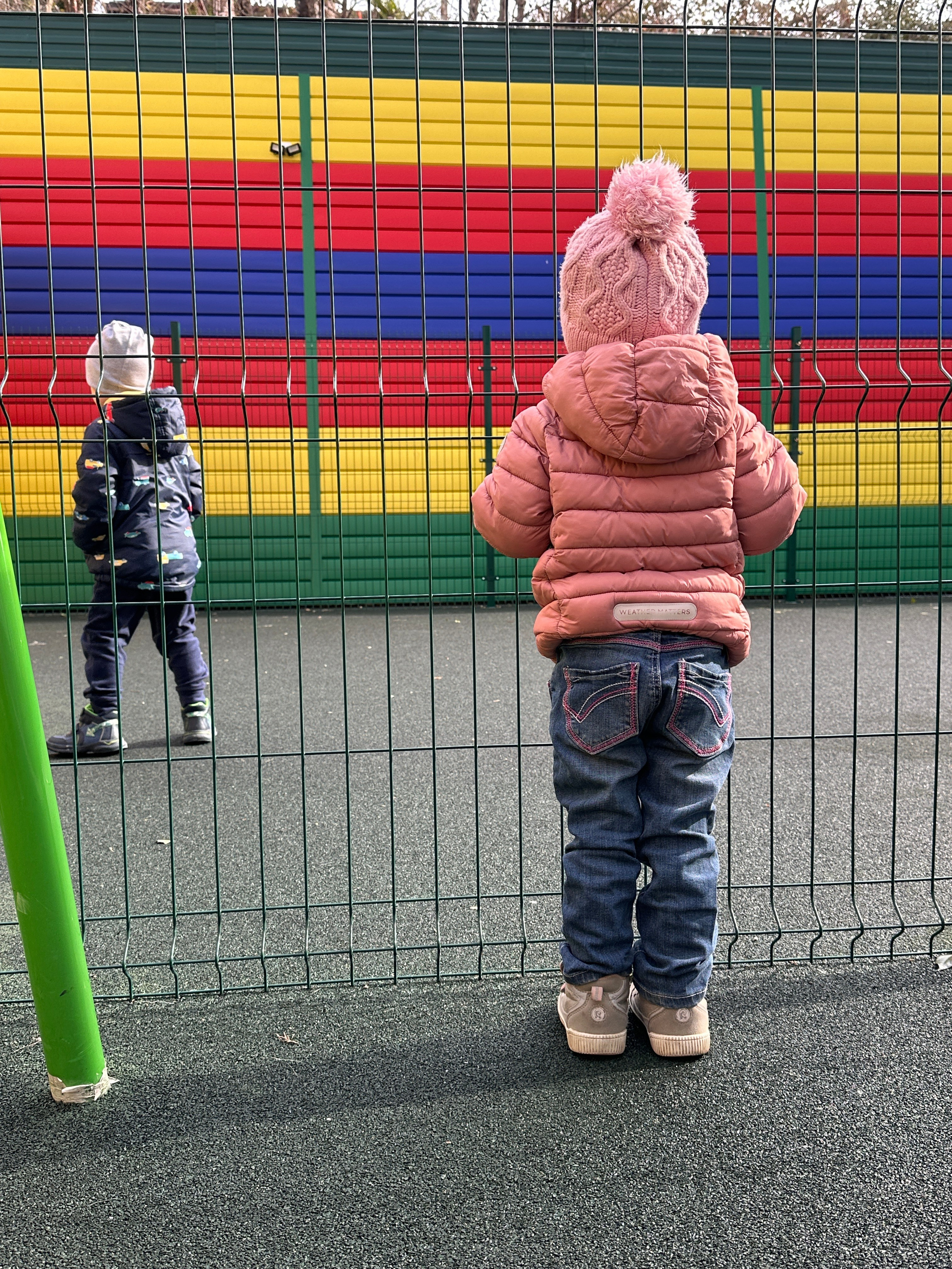 Дети. Смотри, красота!