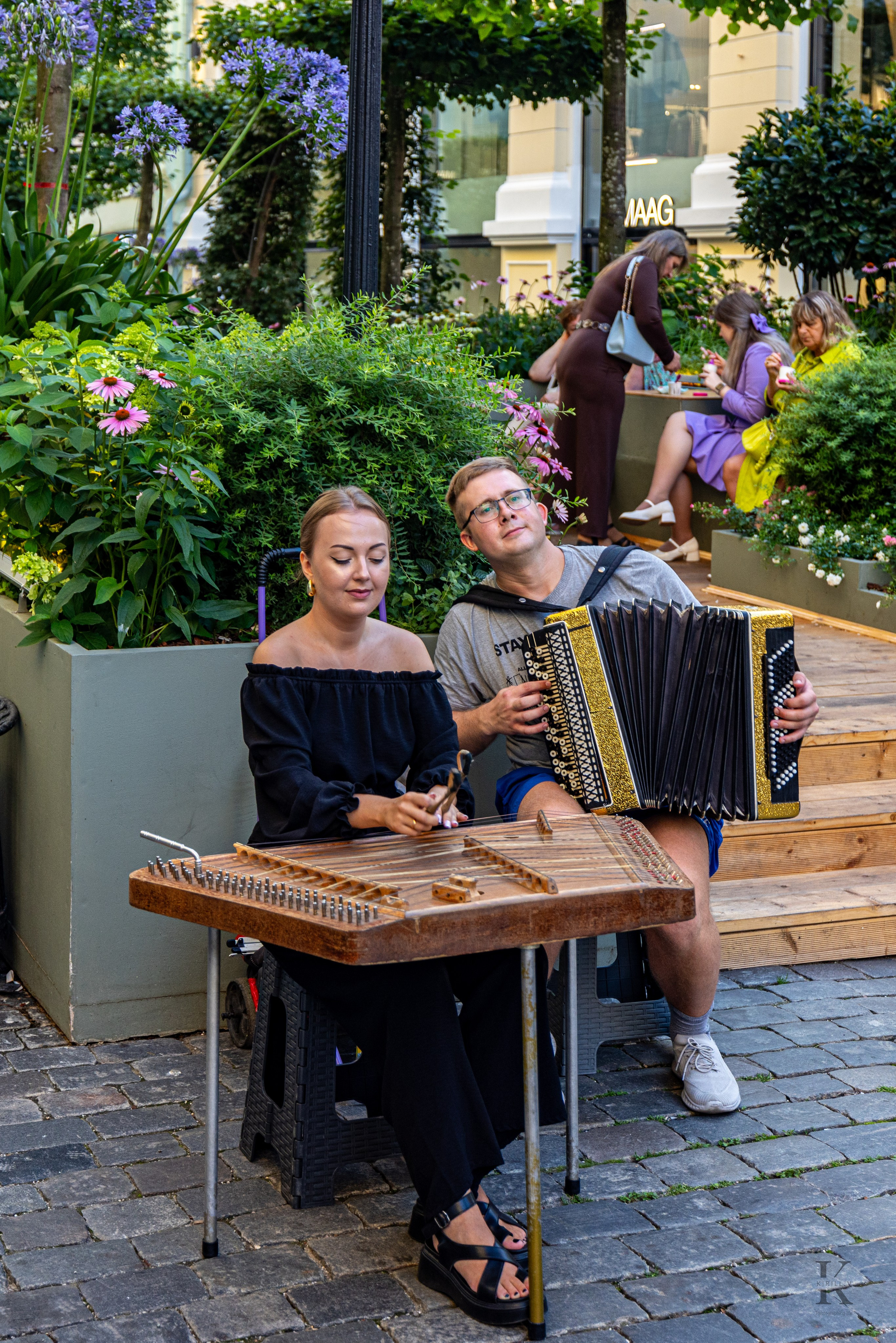 Москва. Август 2025 года. Кузнецкий мост. Люди, детали. Фотографирую жизнь! Московский фотограф волонтер