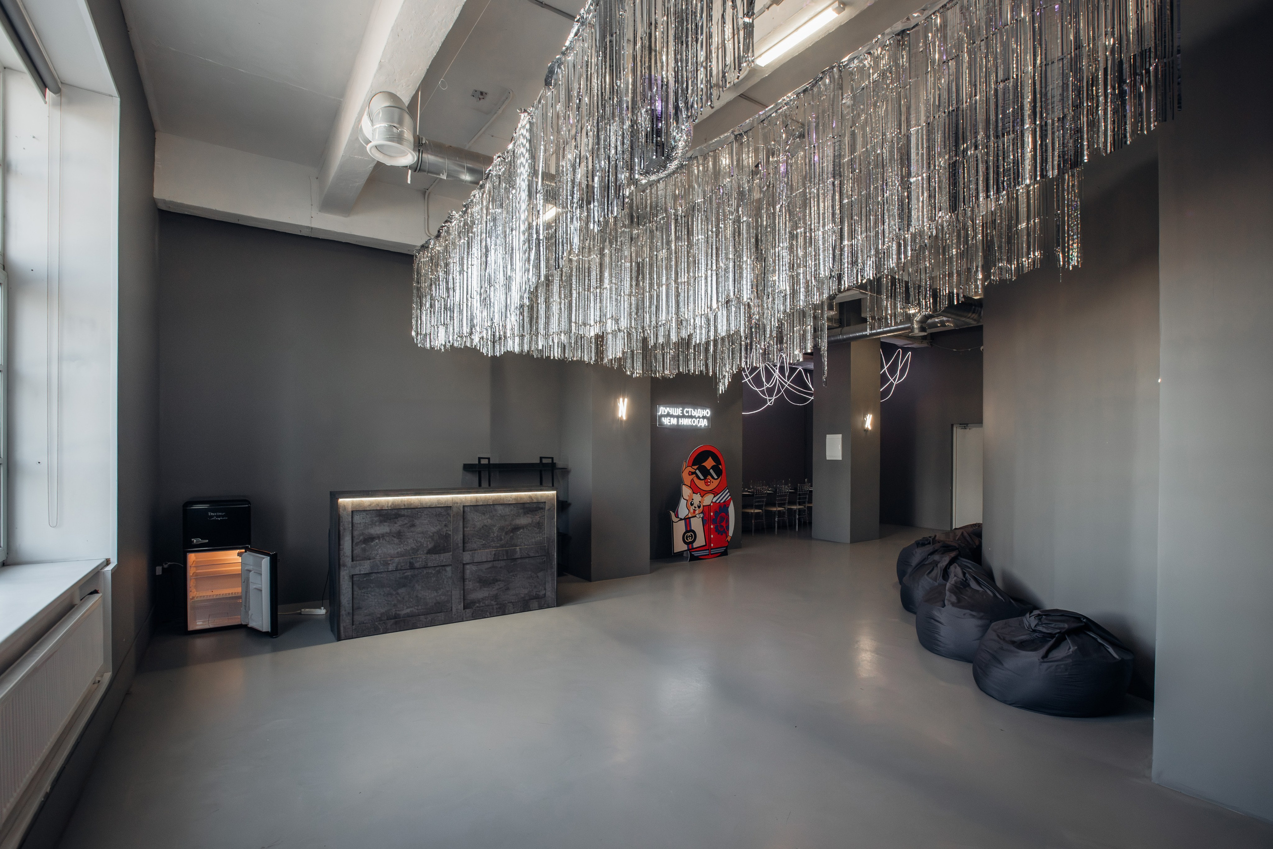 Mr. Grey (лето). Аренда лофта в СПб для мероприятий