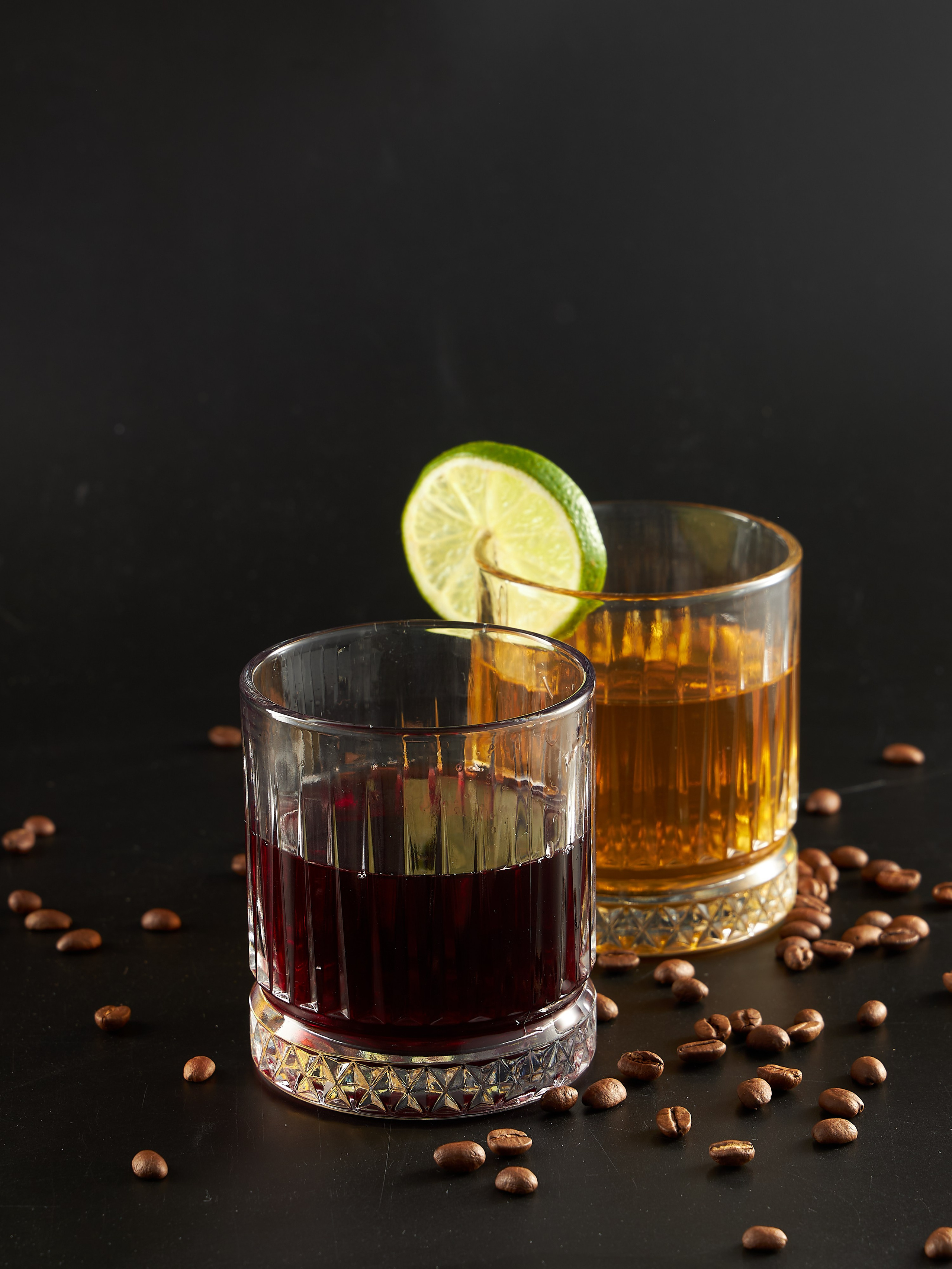 Фотосъемка посуды для маркетплейсов. Алексей Темнов — фотограф в Пятигорске