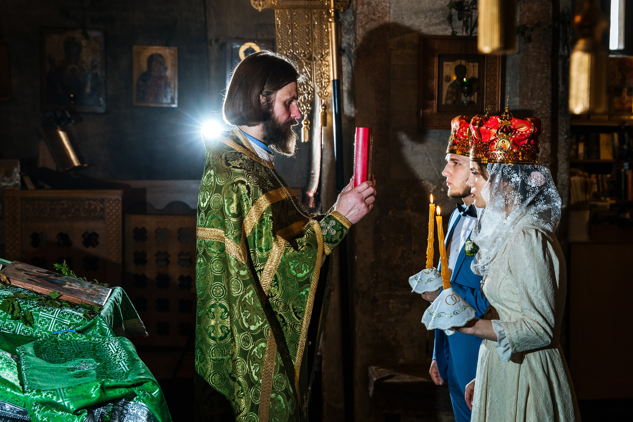 Венчание в соборе 14 века. город Москва. Свадебный и семейный фотограф Ксения Ржевская (Митрохина)