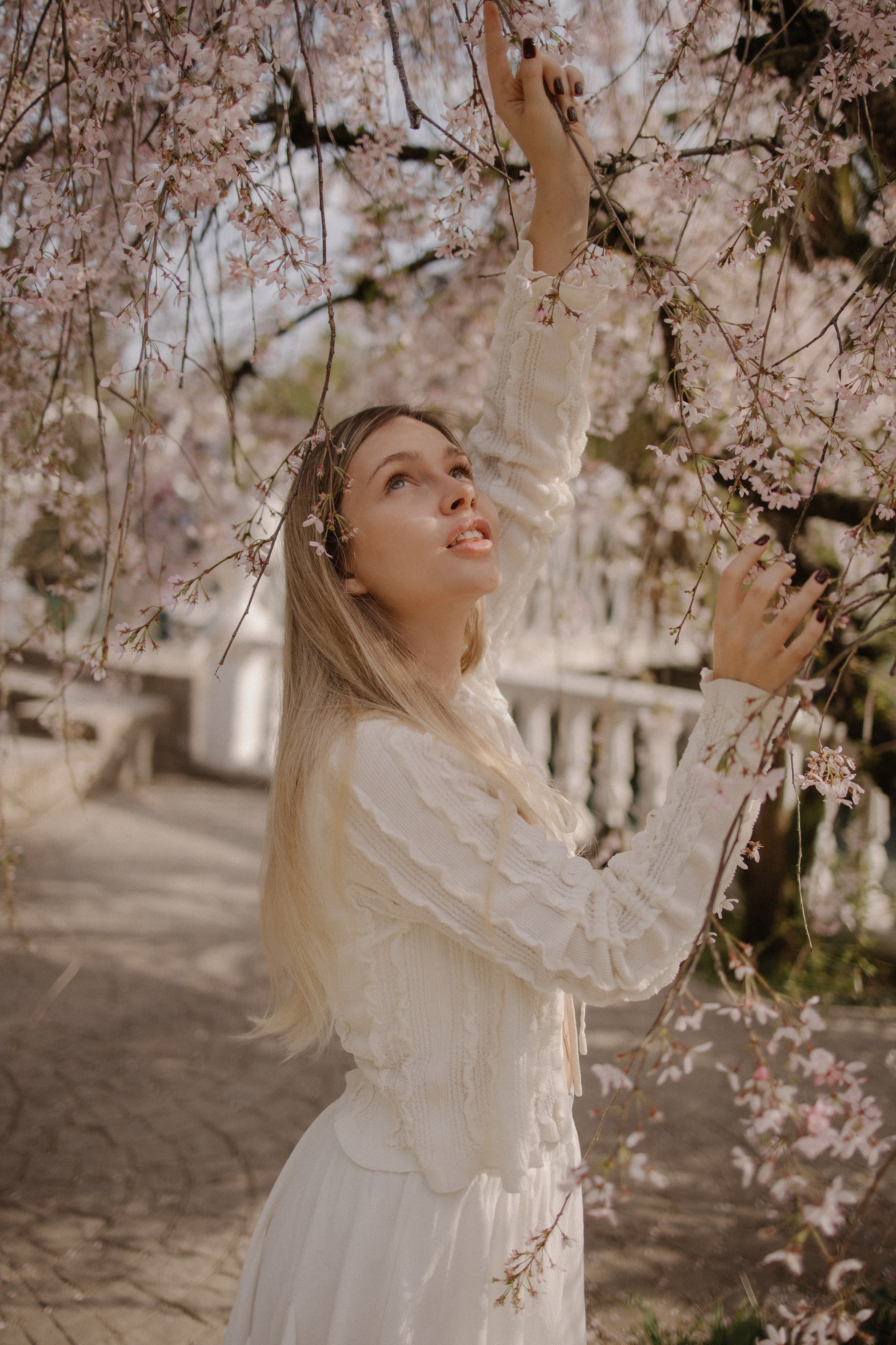Света в сакуре. Фотограф Сочи Адлер Сириус Красная поляна Олеся Минив