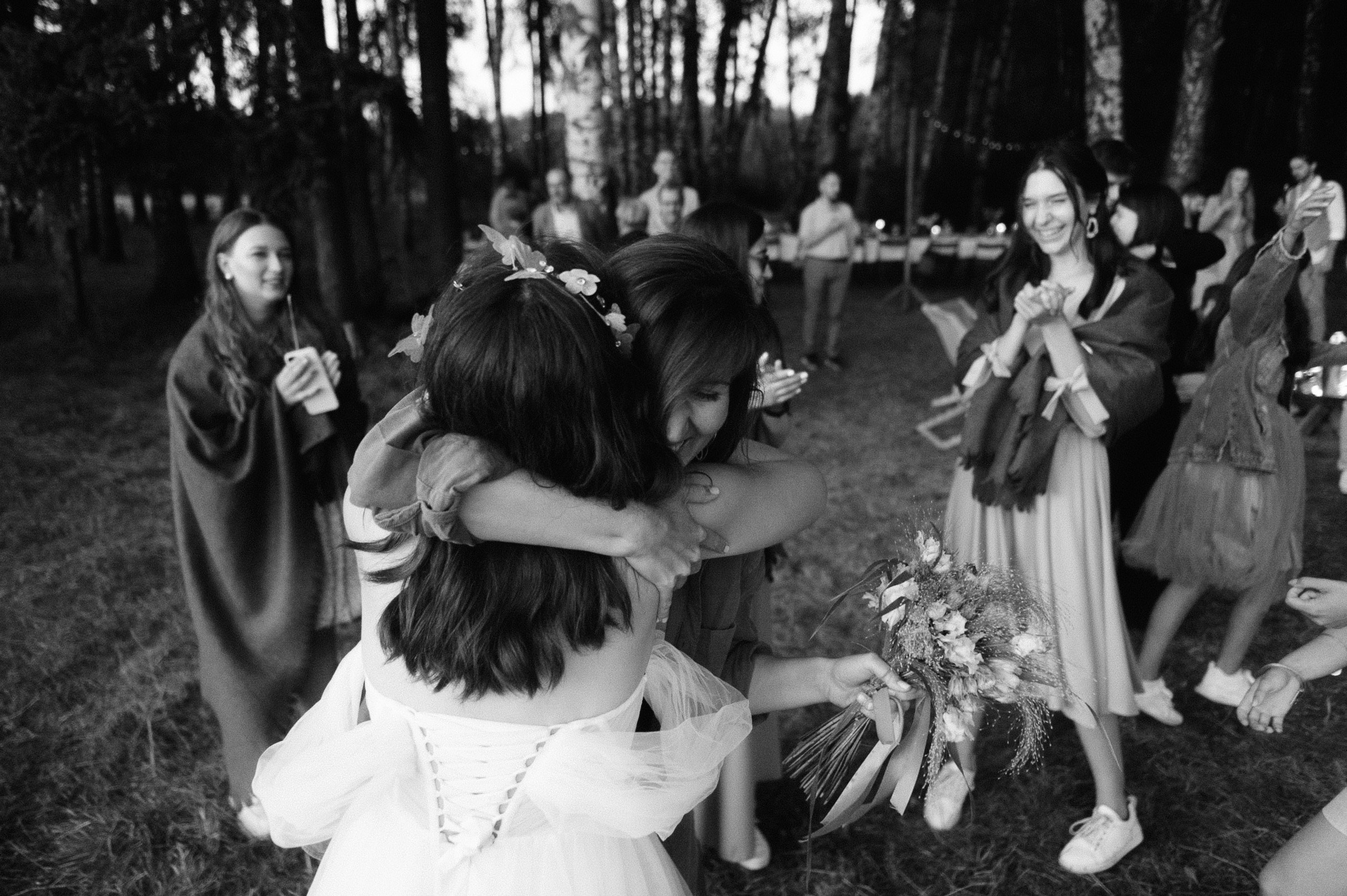 Камерный свадебный ужин в березовой роще. Афина Ефимова. Свадебный фотограф Москва