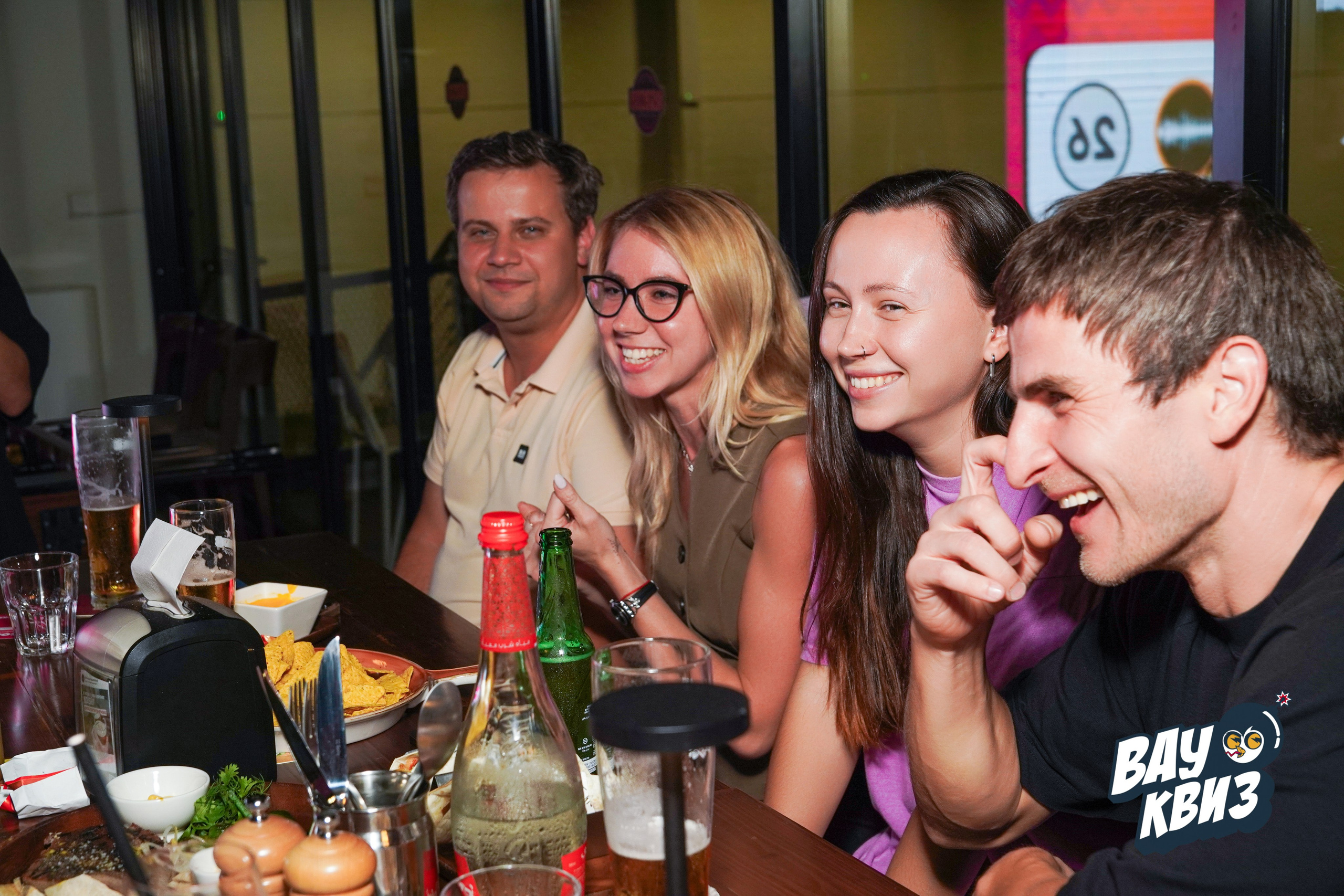 WOW QUIZ DUBAI. Фото | Видео Контент Мишель Ватаманюк