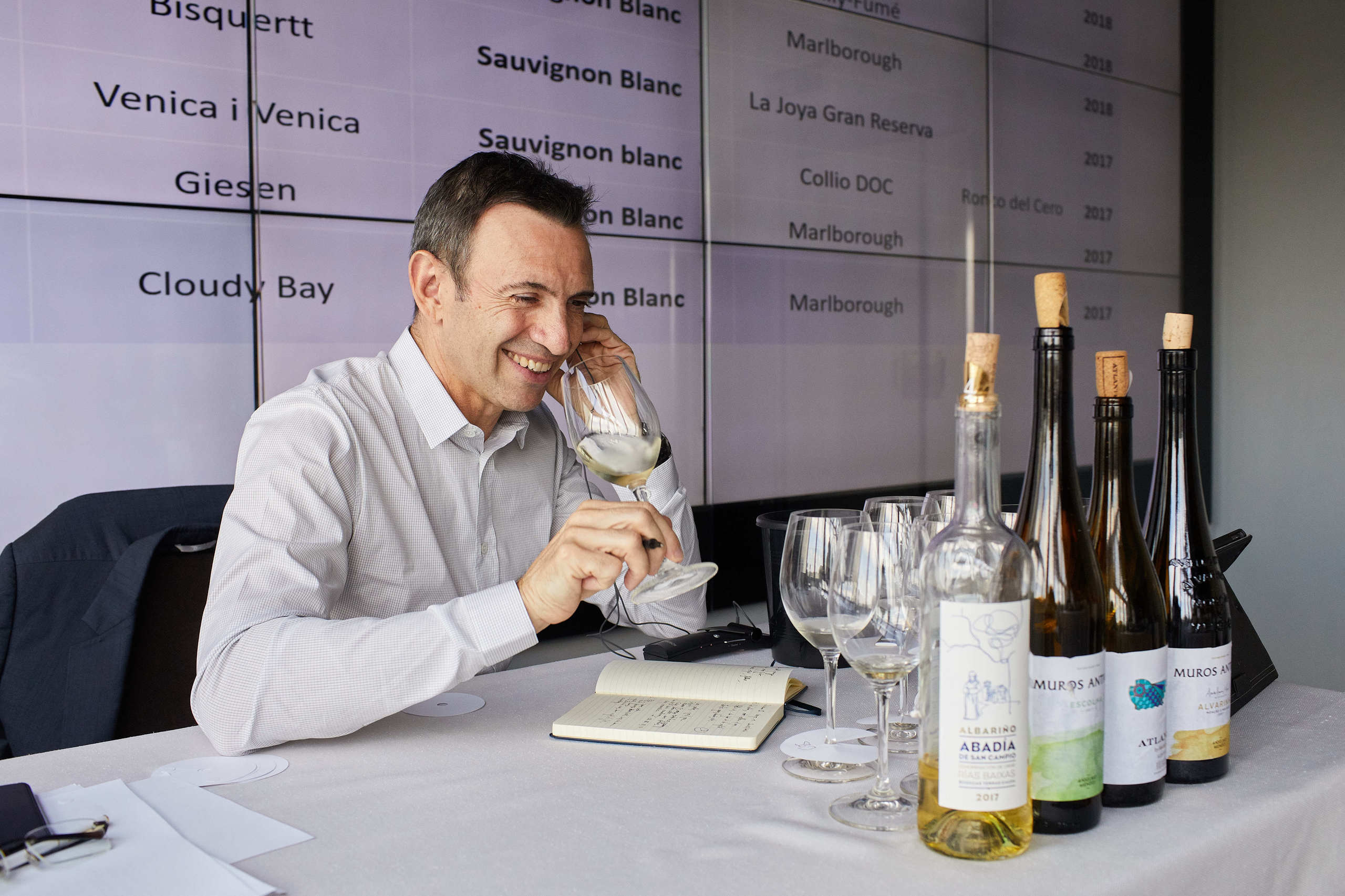 Школа сомелье Ruinart. Репортажный фотограф в Москве Константин Дерягин