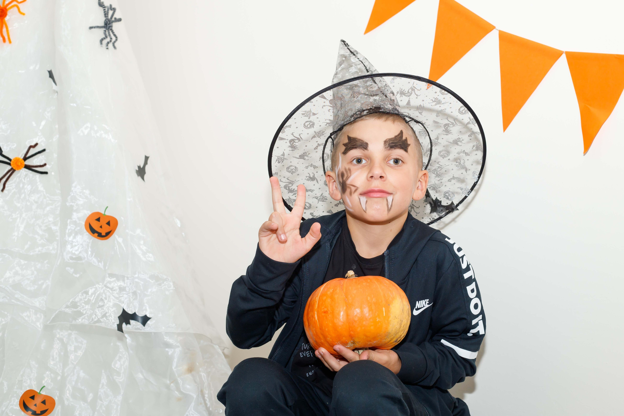 Фотосессия для подопечных благ. фонда «Потерь нет» в хэллоуин. Репортажный Фотограф