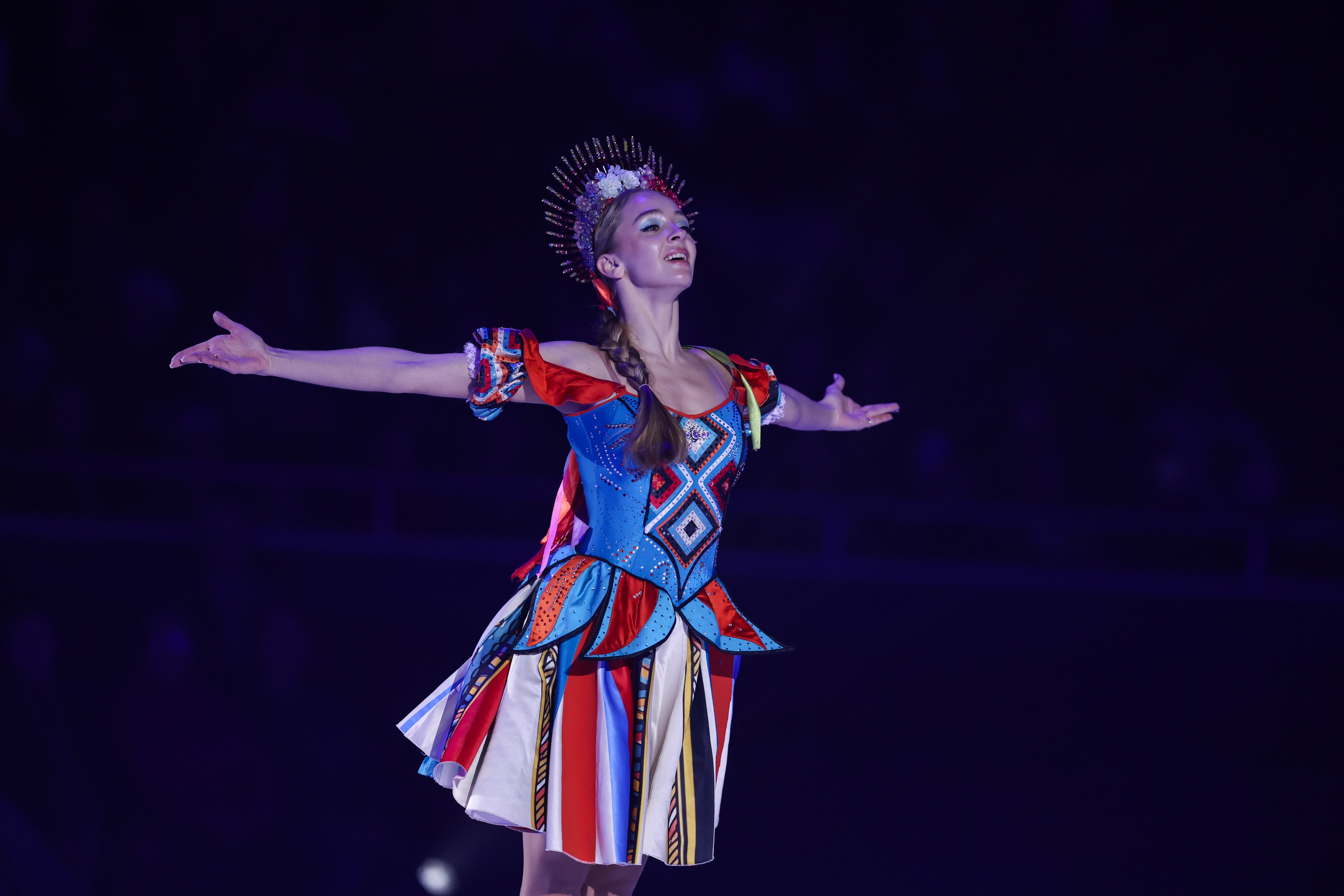 «Вечера на хуторе» ледовое шоу 25.12.2025. Спортивный и репортажный фотограф Антон Тереханов