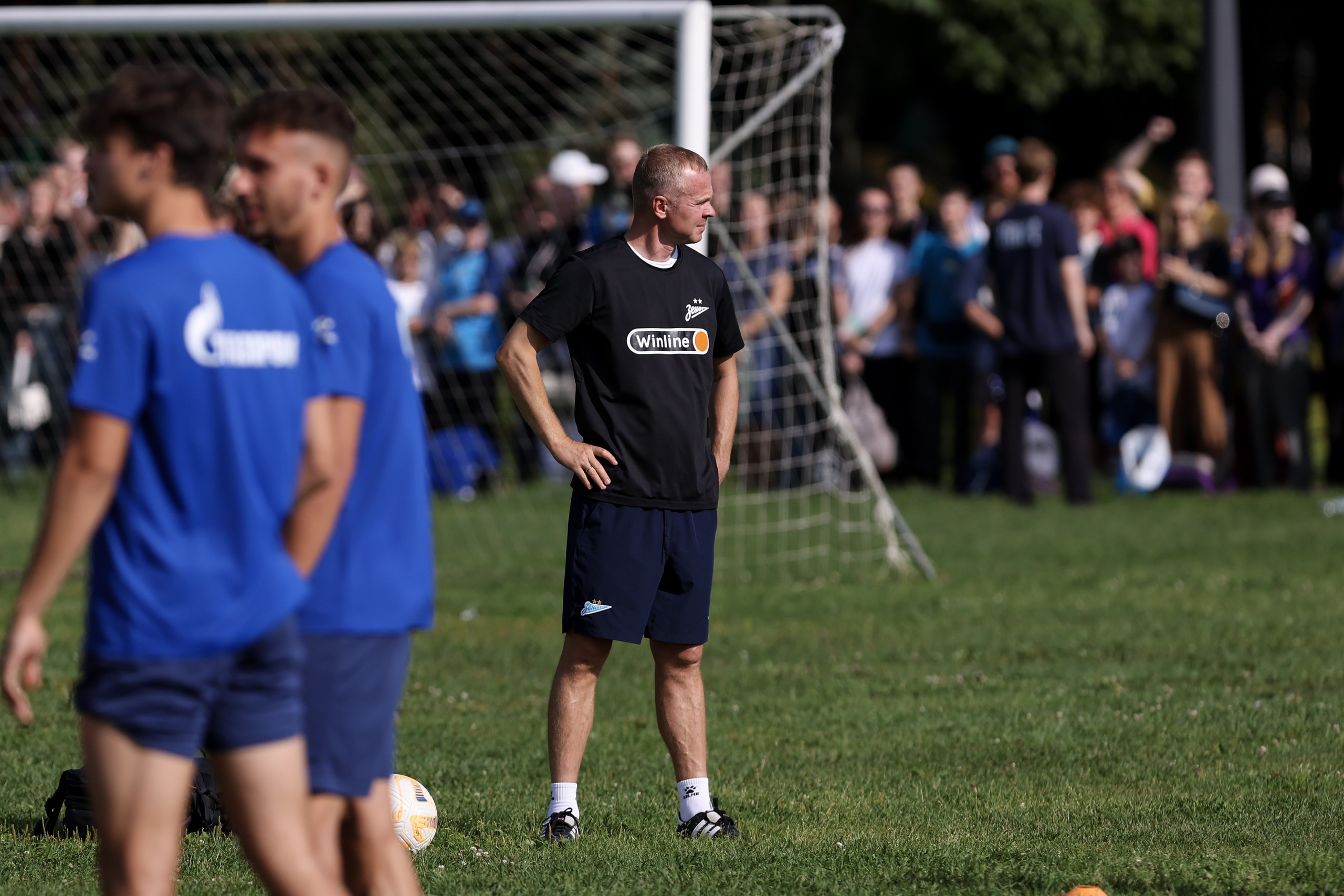 Открытая тренировка ФК «Зенит» Санкт-Петербург. Спортивный и репортажный фотограф Антон Тереханов