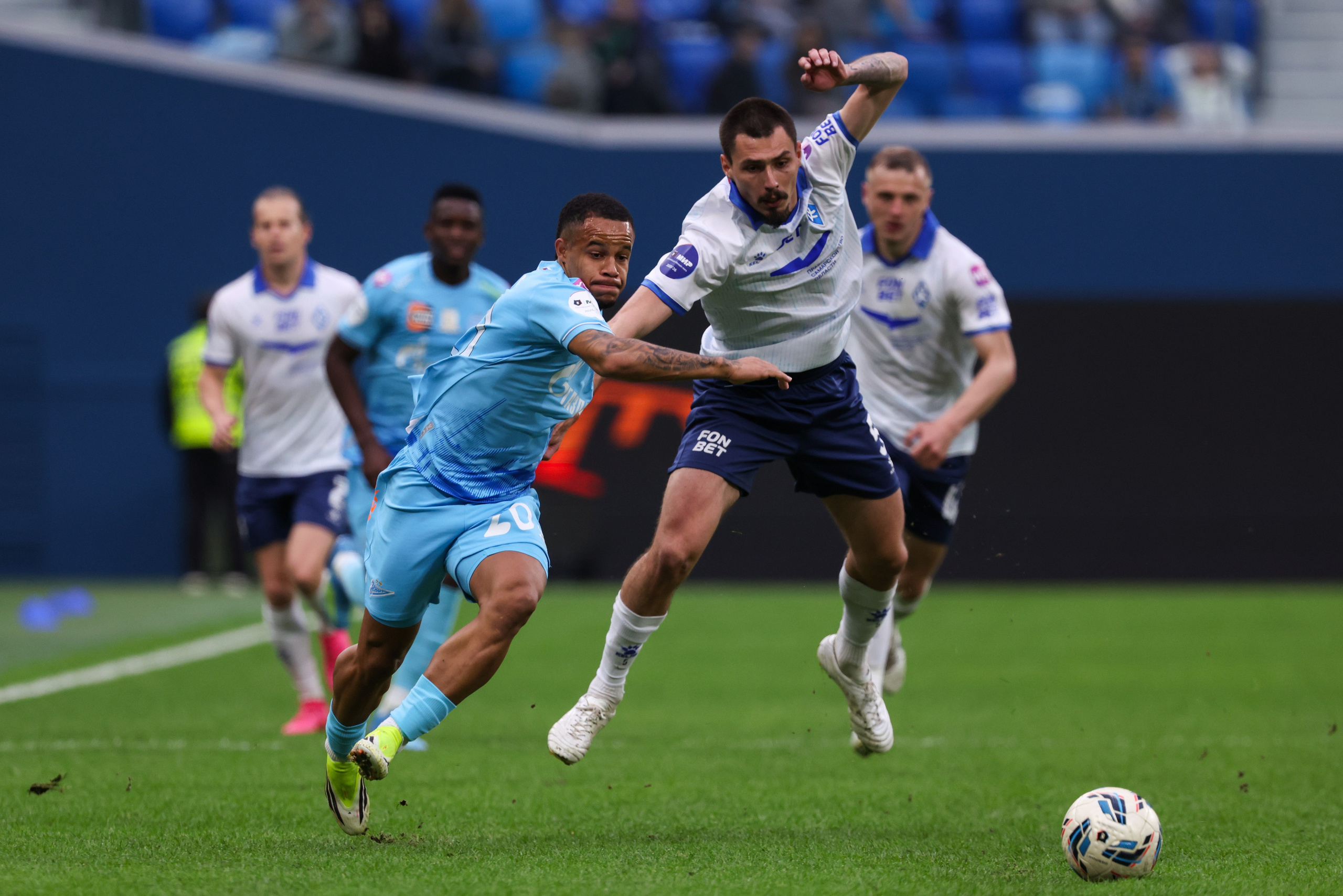 ФК «Зенит» — ФК «Крылья советов». Спортивный и репортажный фотограф Антон Тереханов