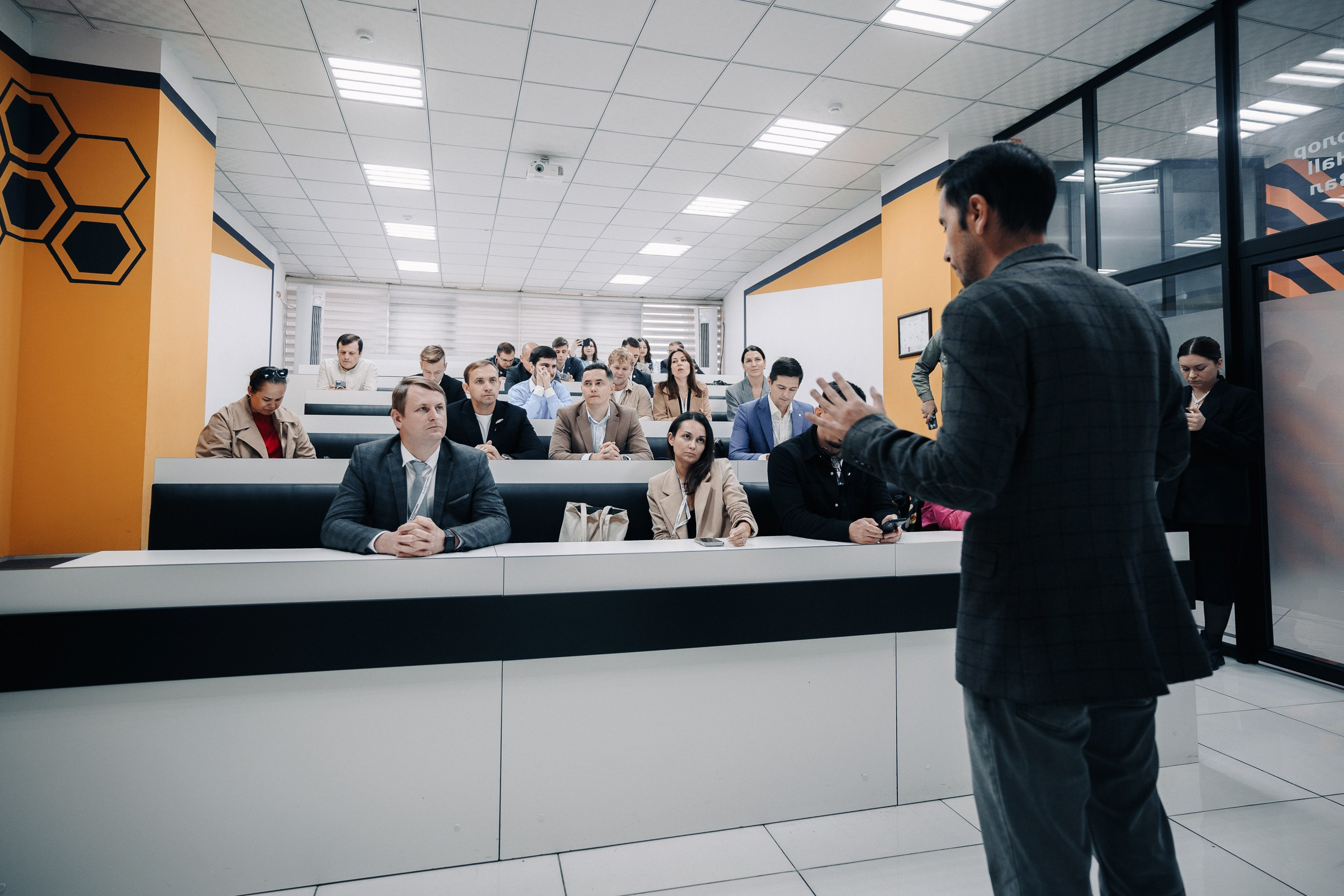 Бизнес-миссия в г. Душанбе «Росмолодежь». Портретный и Репортажный Фотограф Москва