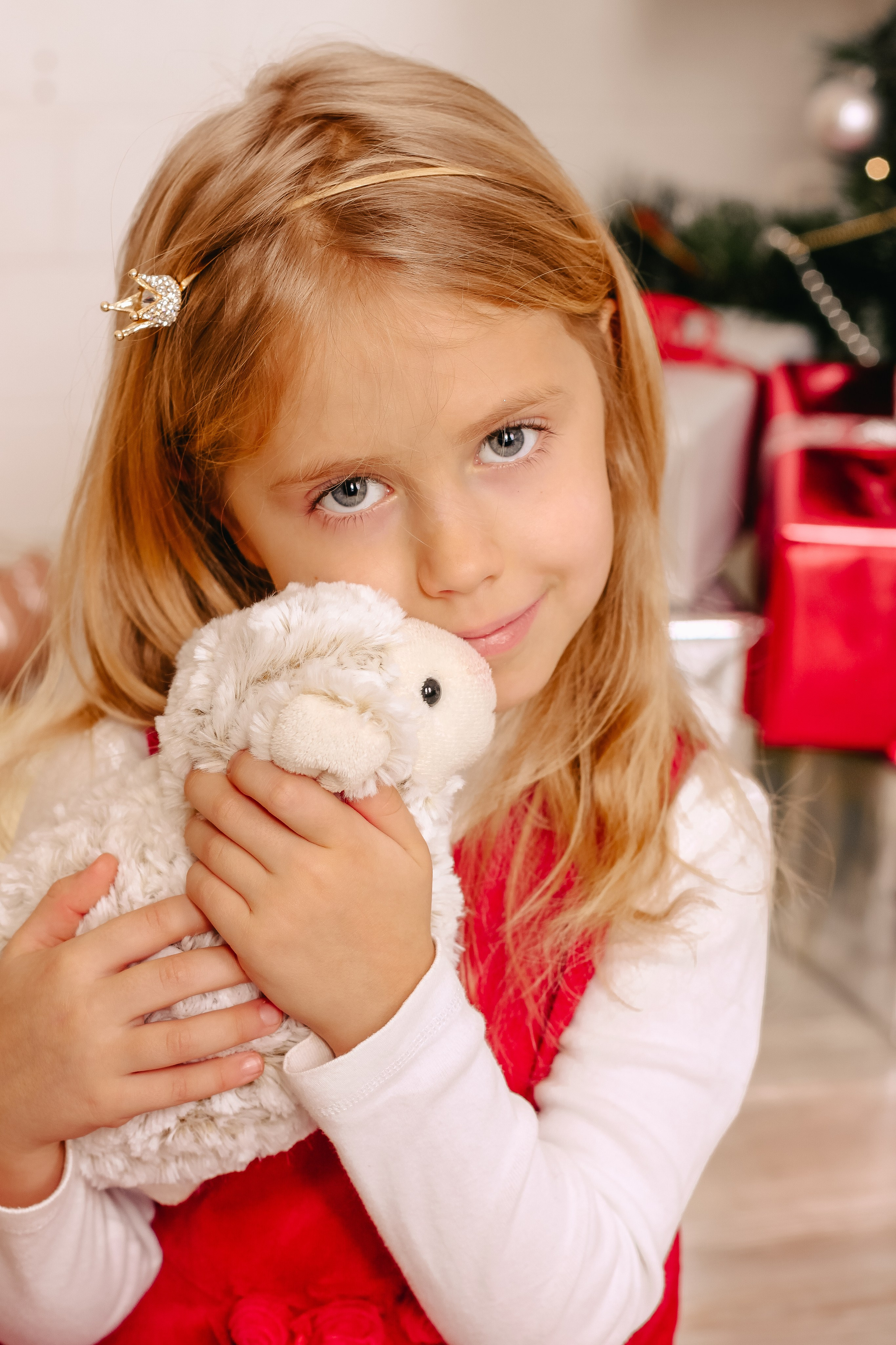 Полина, Глеб, Таисия. Главная