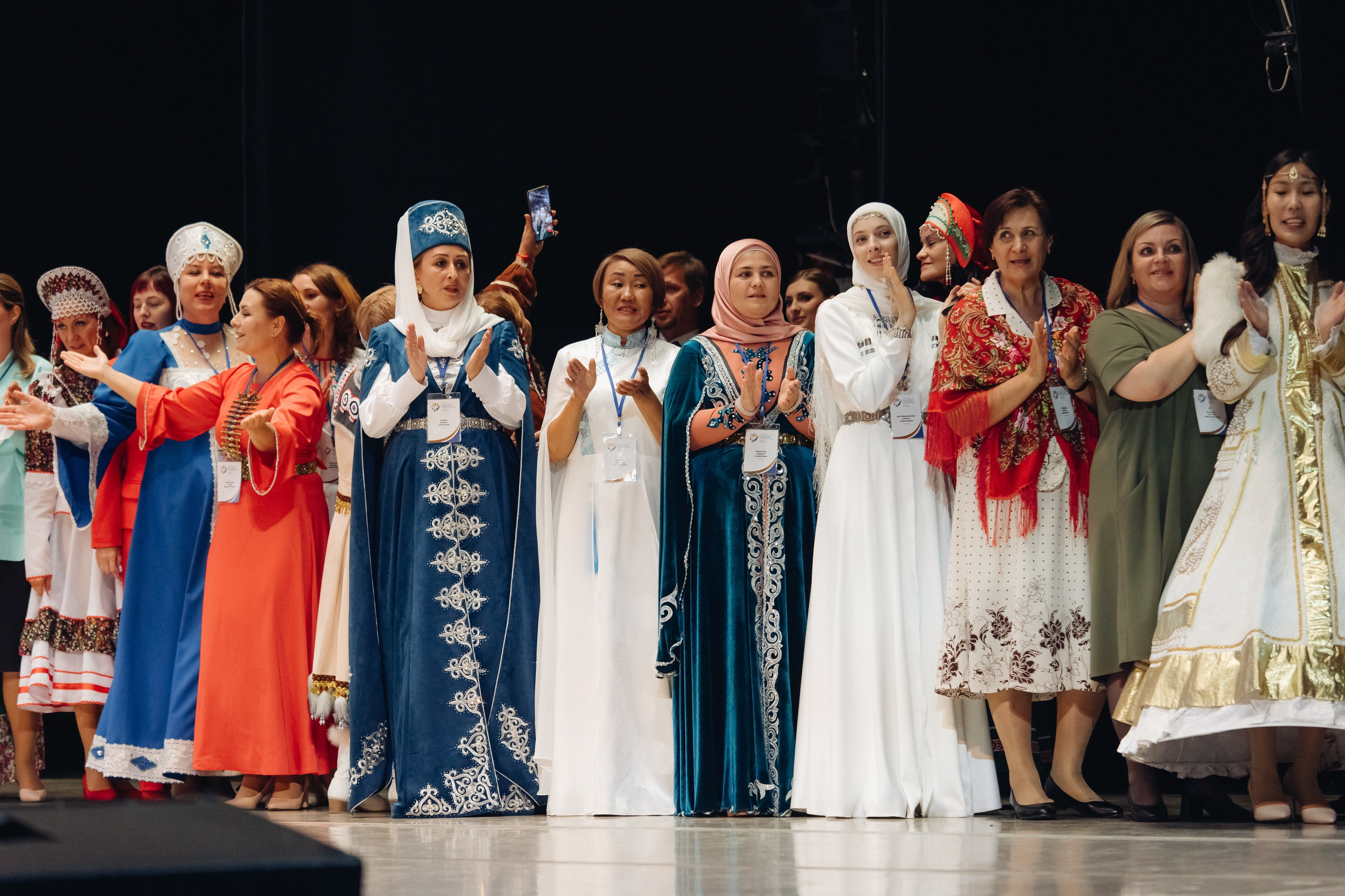 Лучший учитель родного языка и литературы 2025. Свадебный и семейный фотограф в Улан-Удэ