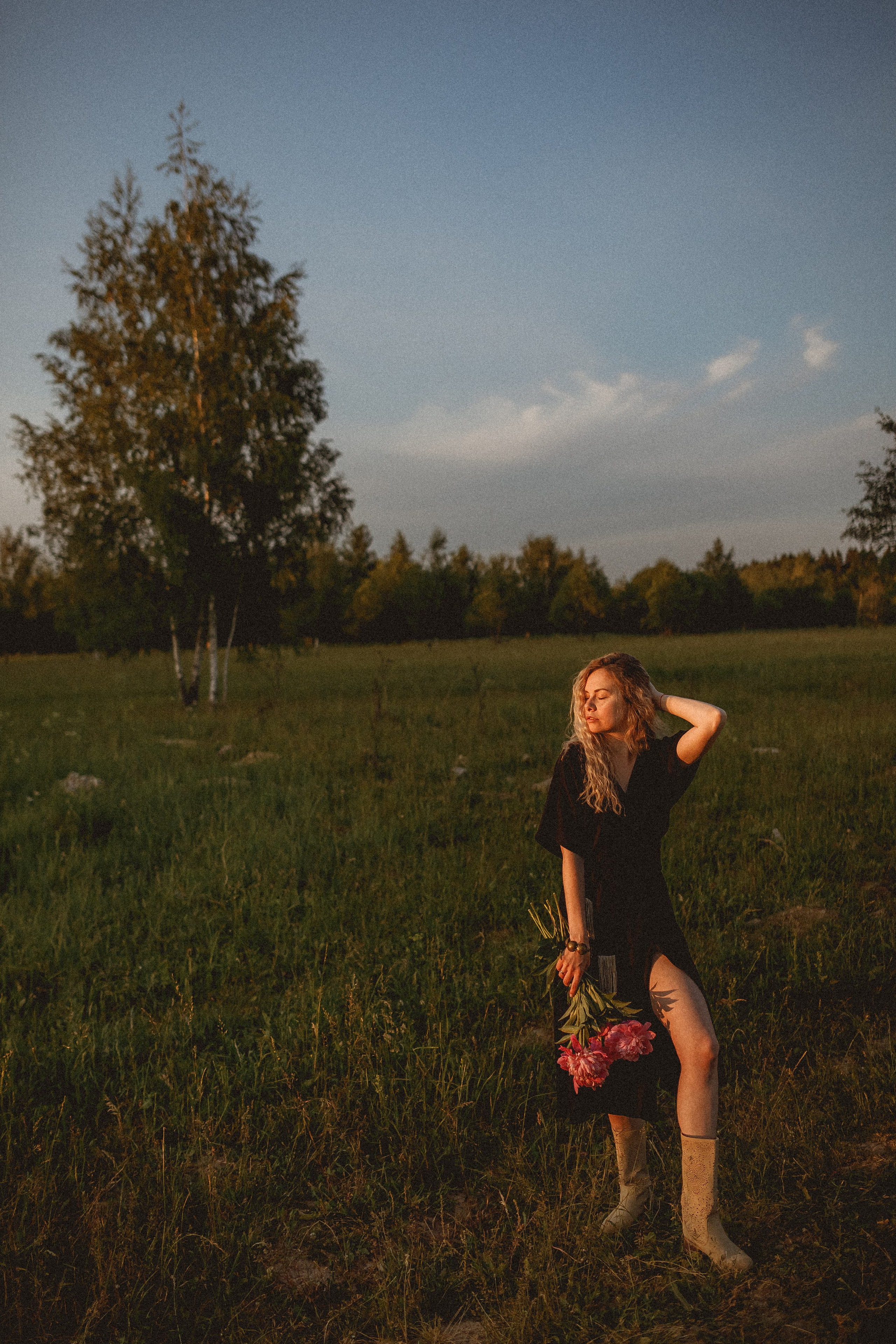 Мария. Лето. Поле. Фотограф в Москве Базанова Дарья