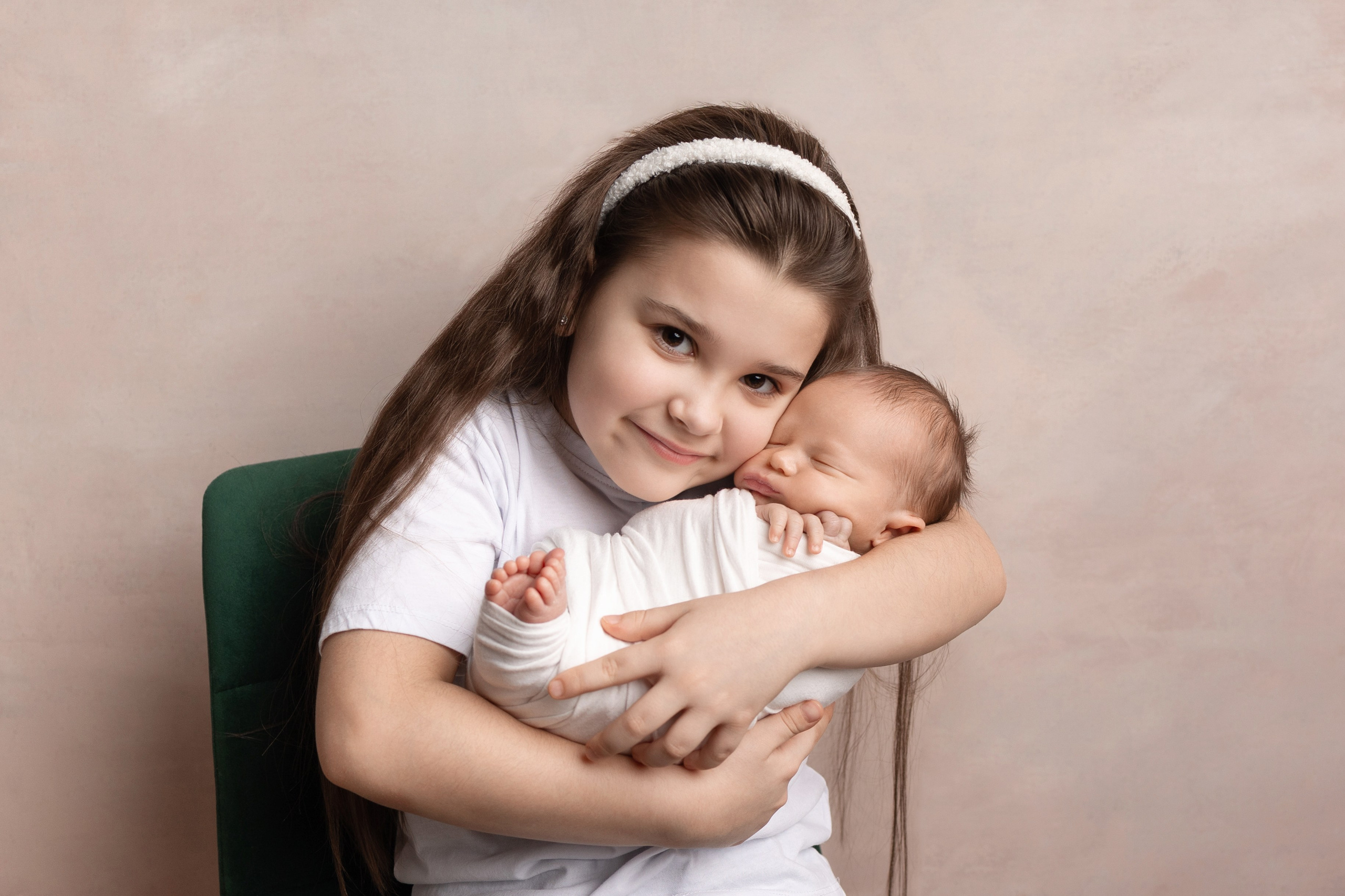 Портфолио Семья - Фотограф новорожденных: моменты счастья и связи. Фотограф новорожденных: волшебные моменты первых дней жизни