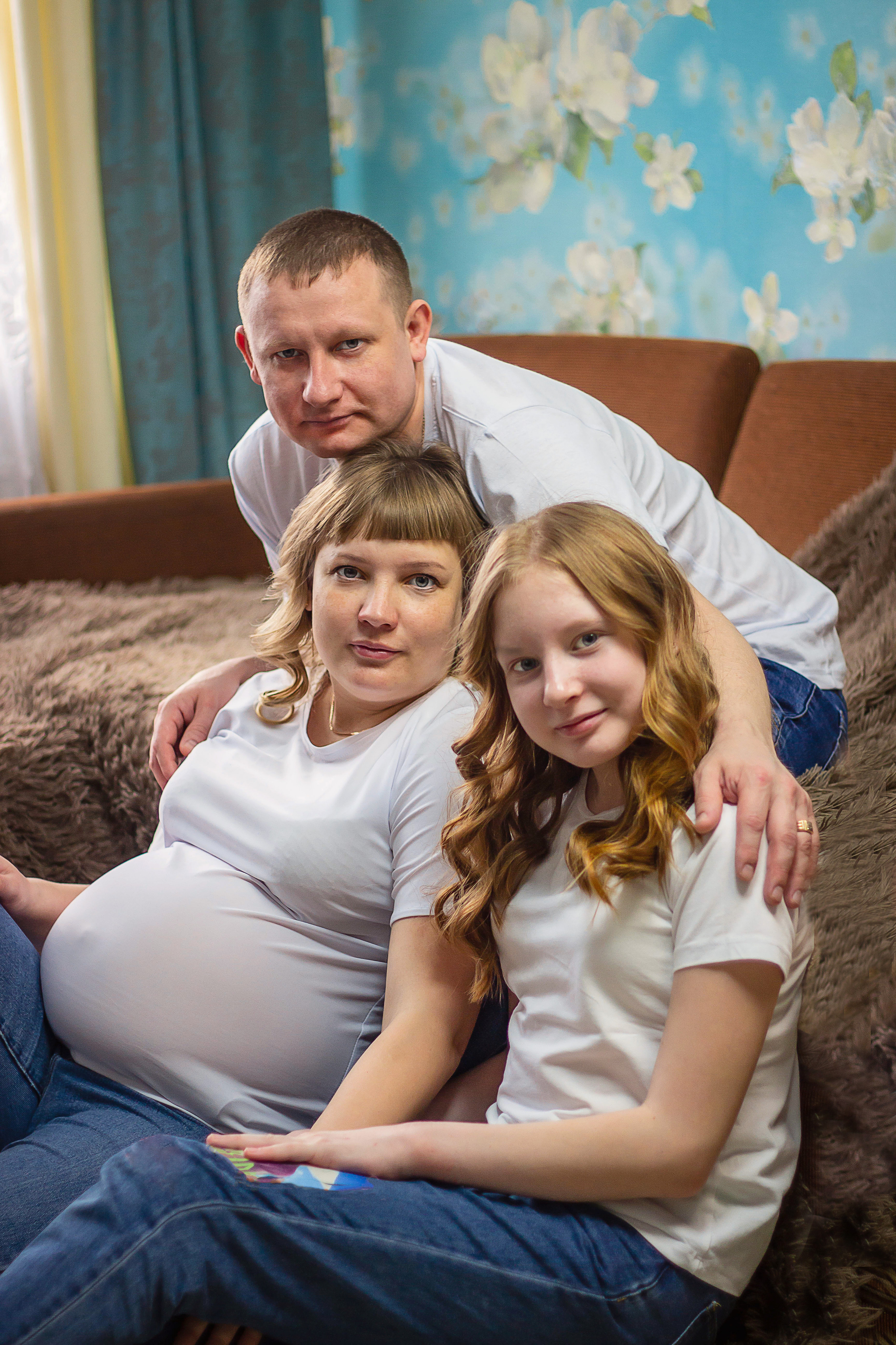 Ольга, Владимир, Оксана семейная фотосессия. Фотограф в Богдановиче Анна Сантяпова