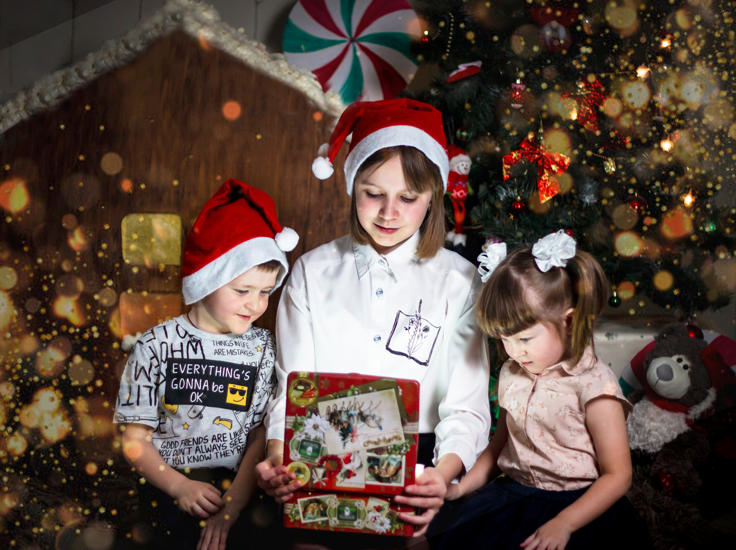 Ульяна, Мирон и Евгения. Фотограф в Богдановиче Анна Сантяпова