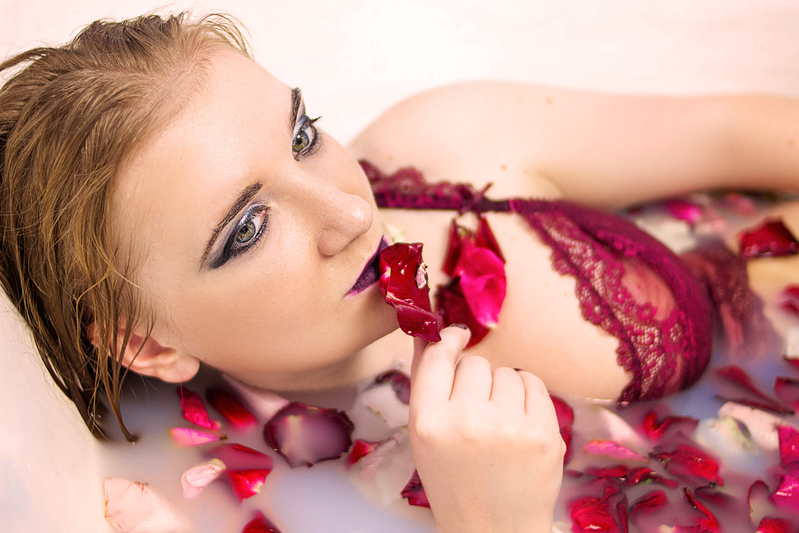 Юлия. Фотограф в Богдановиче Анна Сантяпова