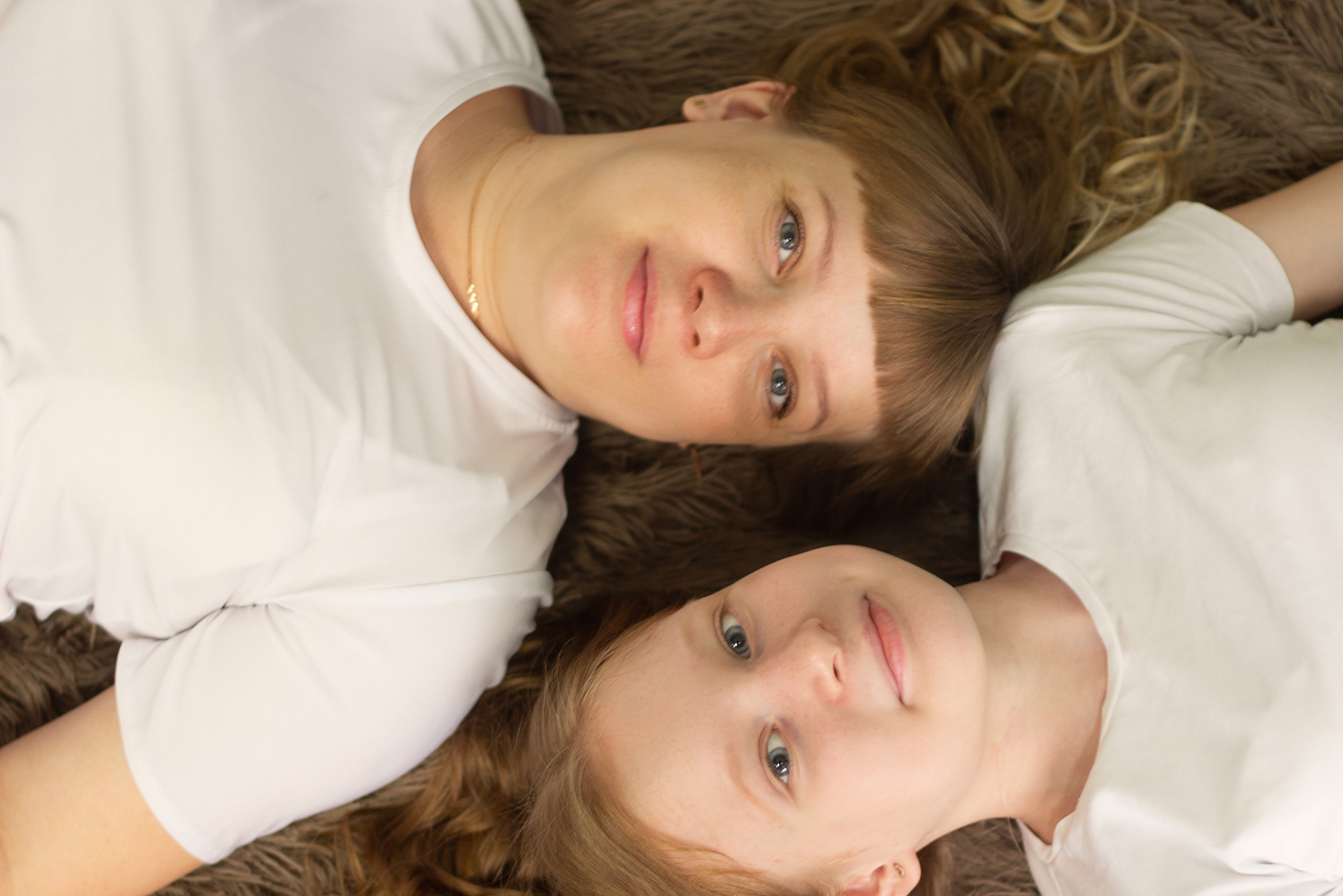 Ольга, Владимир, Оксана семейная фотосессия. Фотограф в Богдановиче Анна Сантяпова