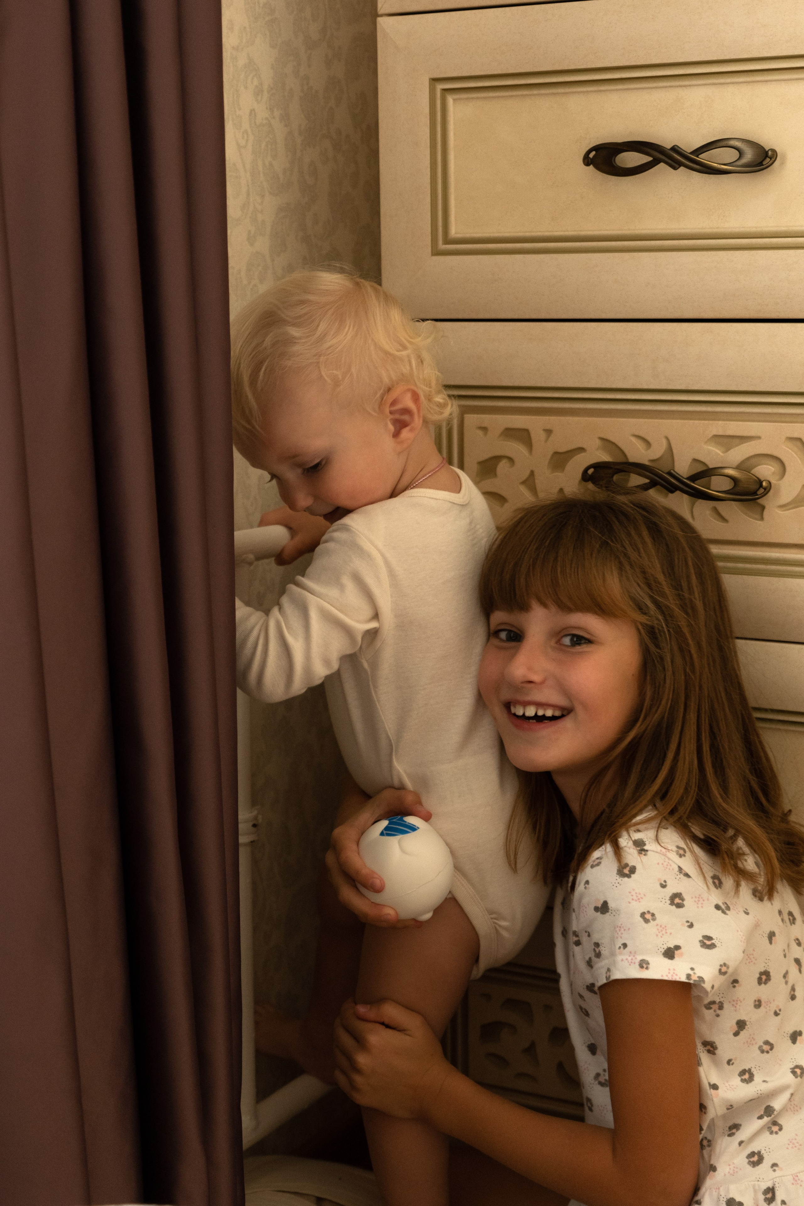 Семейная фотосессия дома. Фотограф видеограф Ольга Василевская