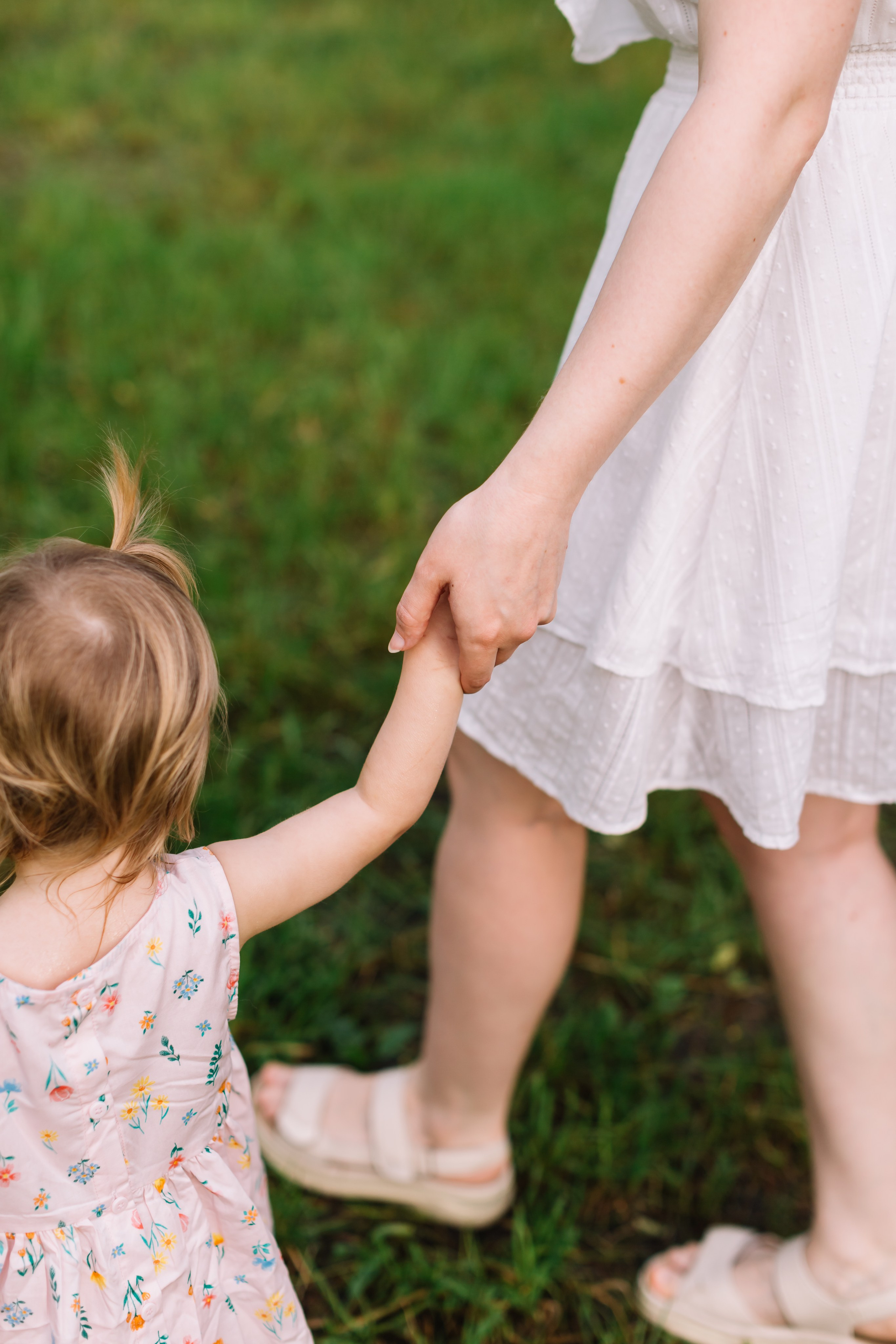 алёна малахова фотограф новосибирск семейный детский домашняя фотосессия в новосибирске день рождения репортажная съёмка фотосессия с лошадьми на конюшне деревня алтай  на природе фотосессия в детском саду мама и сын предложение руки и сердца идея  помолвка фотосессия берег закат детский день рождения годик торт аниматор лофт игровая продолжение следует prodoljenie_sleduet_  корпоратив тимбилдинг первоклашка линейка  контент  бизнес портрет оперный новат франция берет весна девушка мама и дочь мать и дитя