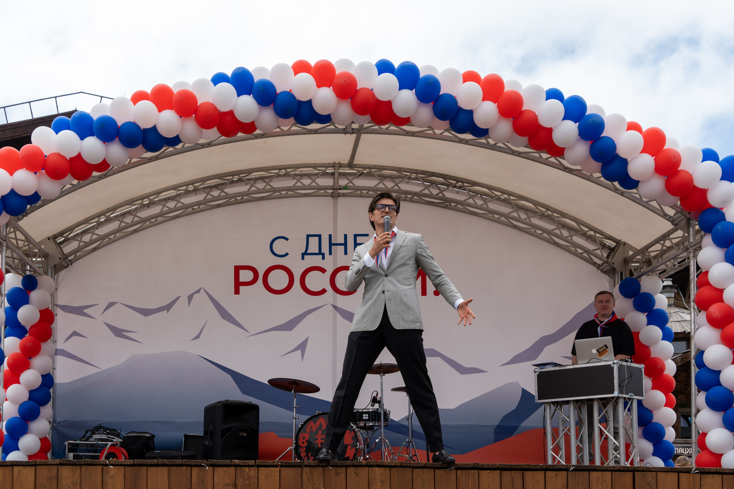 День России на курорте Газпром 2023. Репортажный фотограф в Красной Поляне и Сочи Павлюченко Екатерина