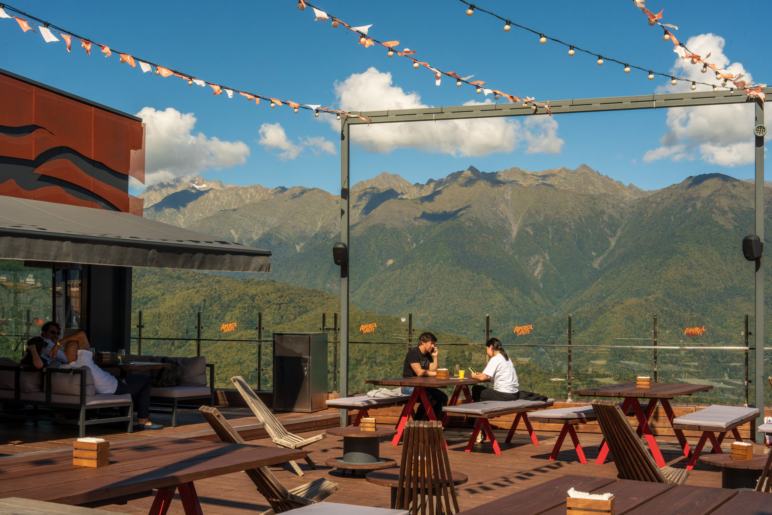 MICE меоприятие на курорте Красная Поляна для компании «Неометрия''. Репортажный фотограф в Красной Поляне и Сочи Павлюченко Екатерина