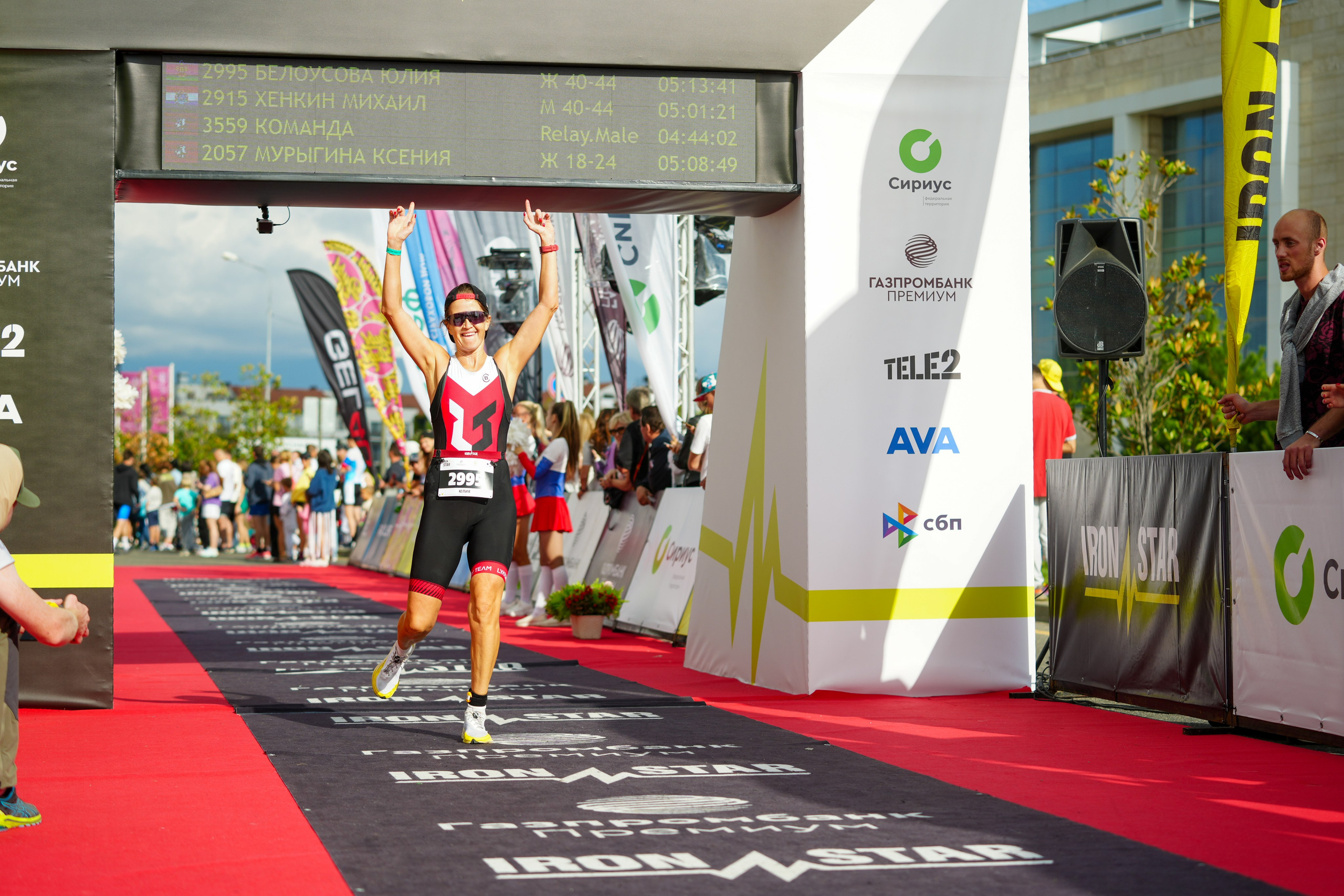 Фотоотчет партнерской интеграции для компании TELE2 на фестивале Ironstar. Репортажный фотограф в Красной Поляне и Сочи Павлюченко Екатерина