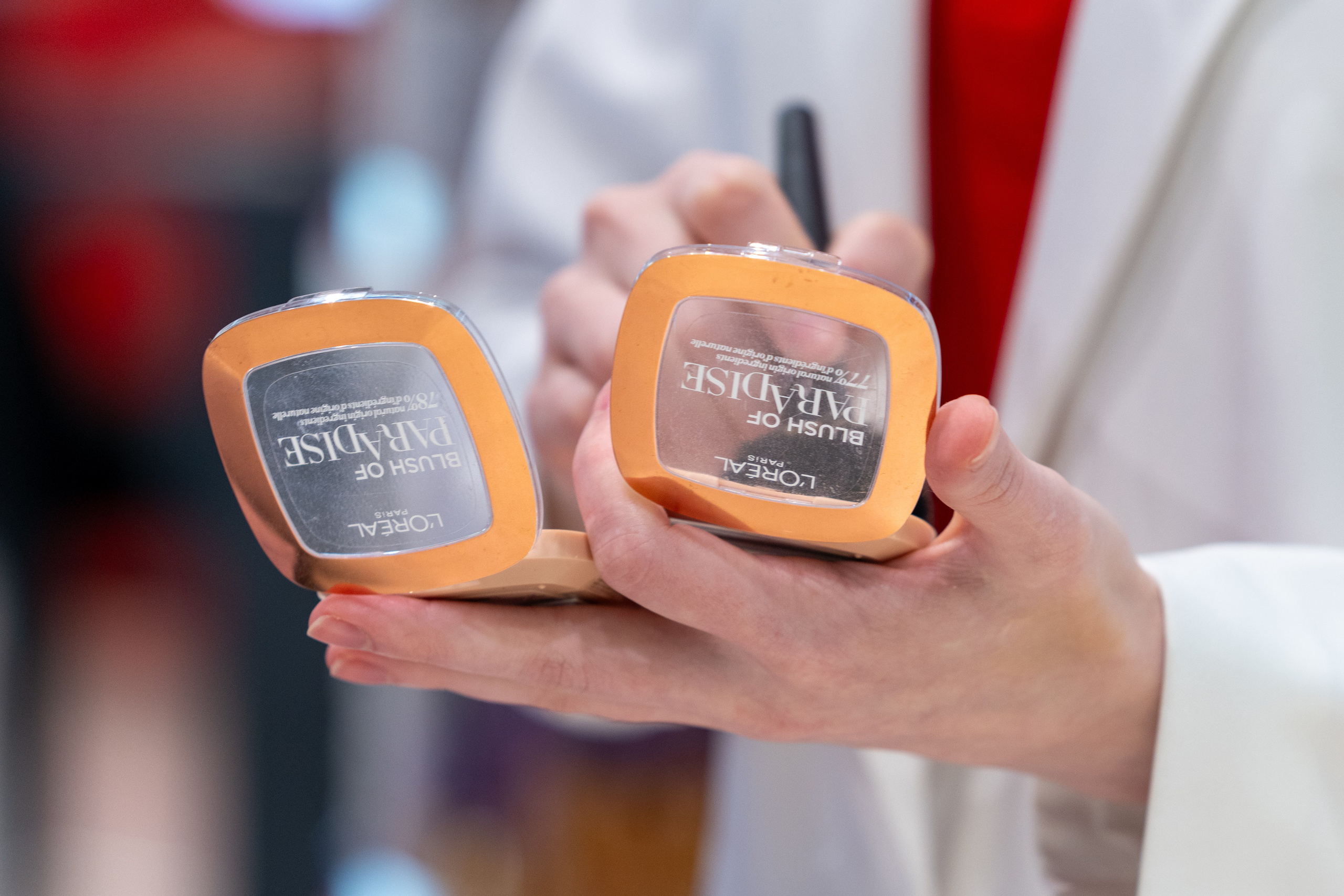 Отчет партнерской интеграции Loreal в магазинах Рив Гош. Репортажный фотограф в Красной Поляне и Сочи Павлюченко Екатерина