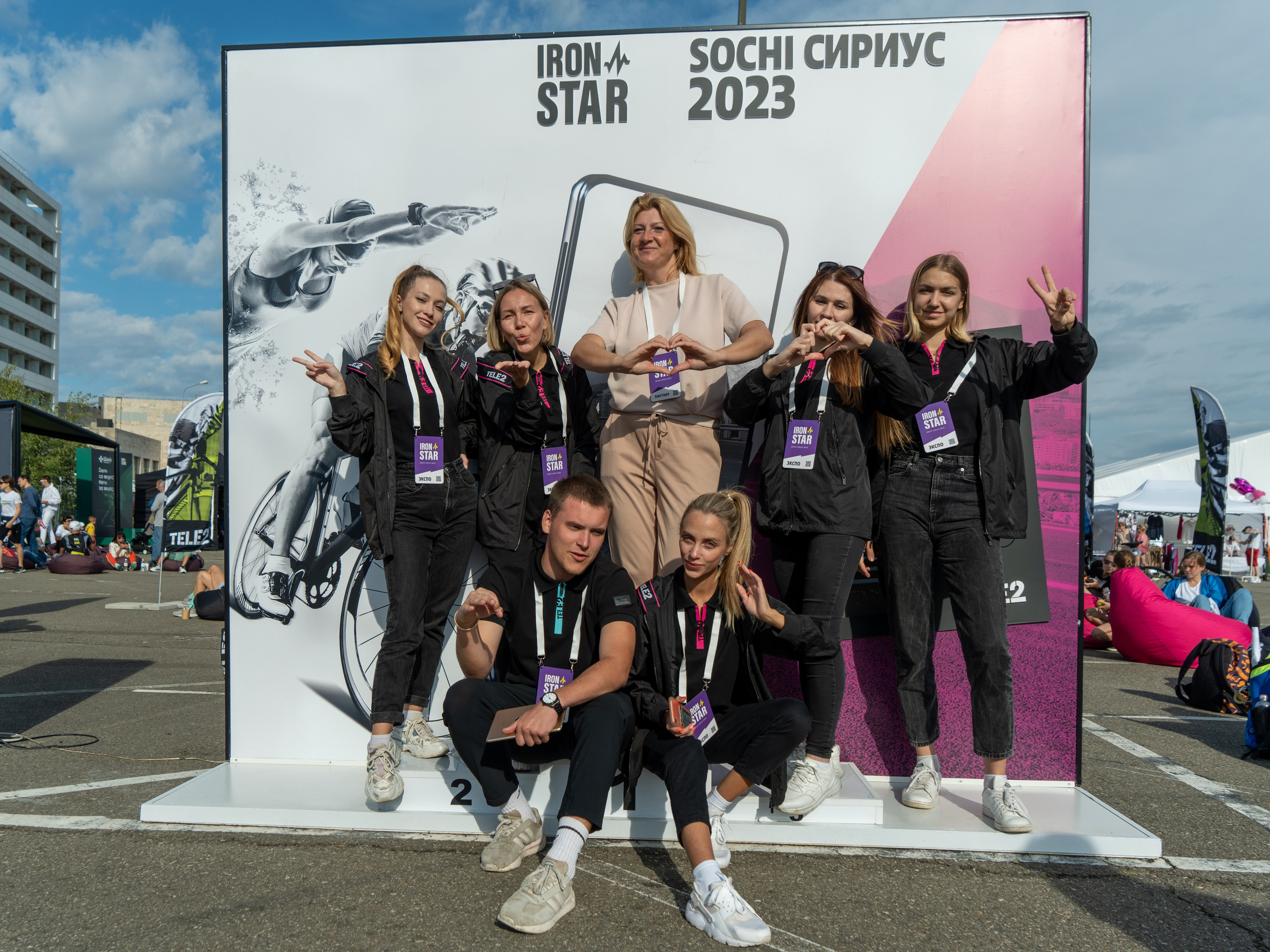 Фотоотчет партнерской интеграции для компании TELE2 на фестивале Ironstar. Репортажный фотограф в Красной Поляне и Сочи Павлюченко Екатерина